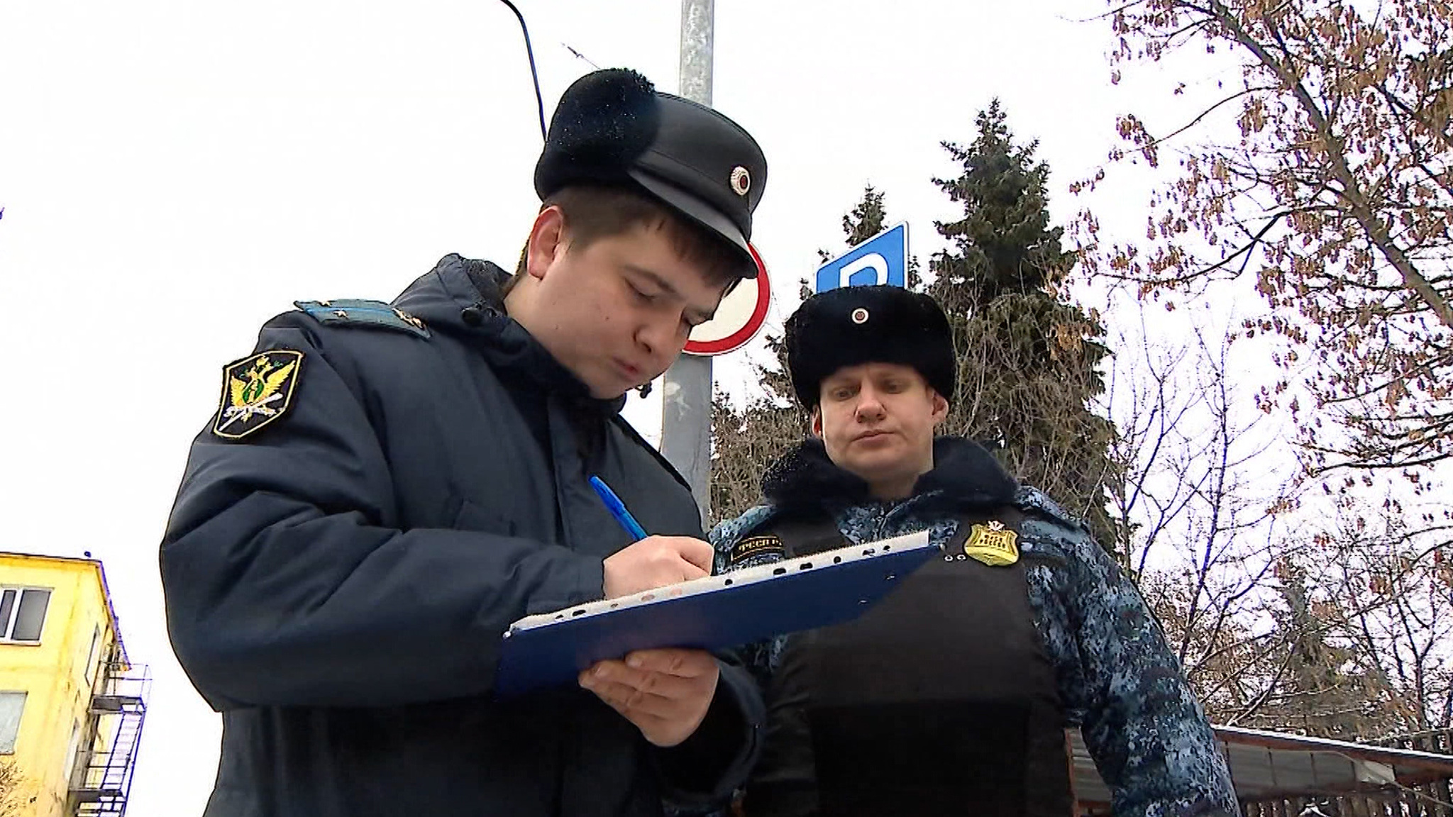 Где и как приставы вылавливают злостных неплательщиков