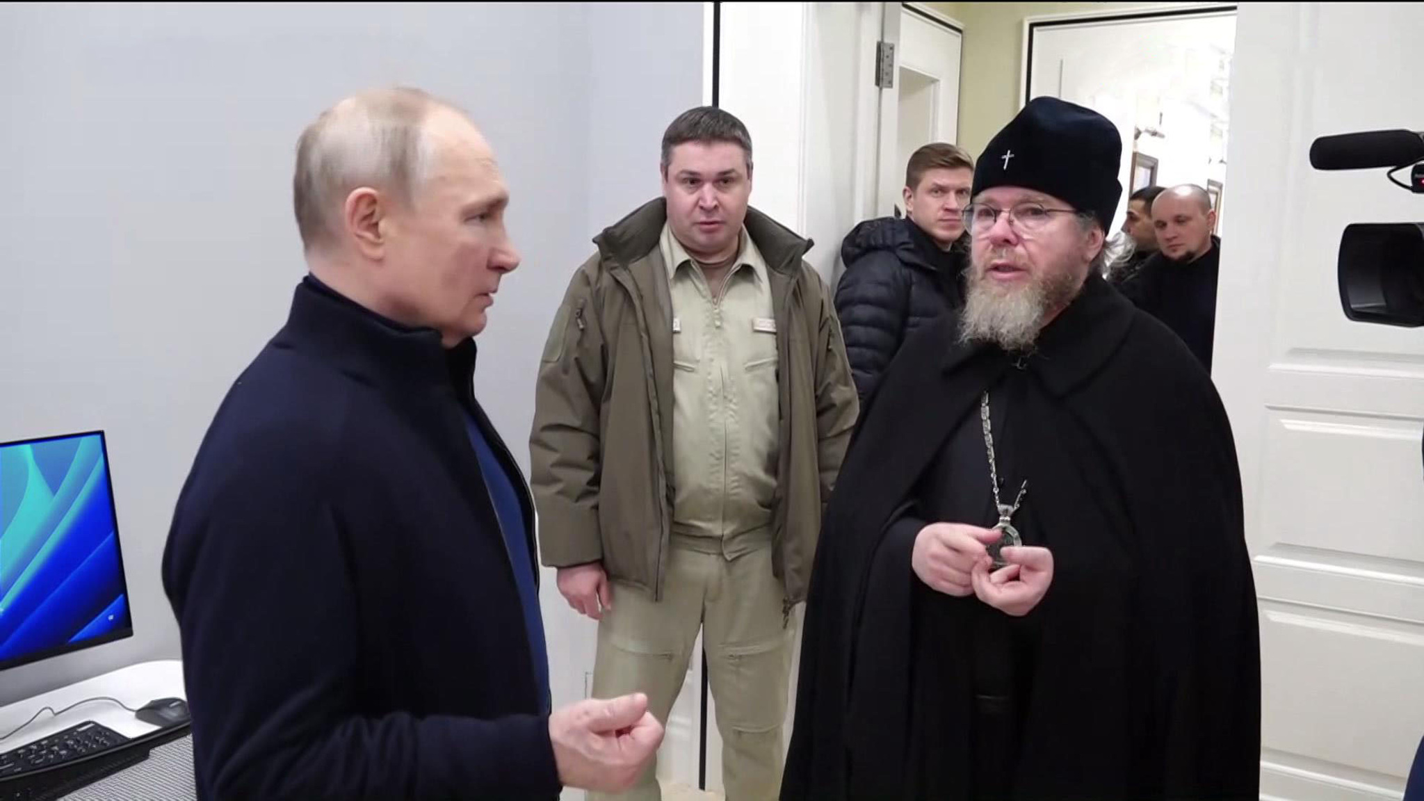 В 9-ю годовщину воссоединения Крыма с Россией Владимир Путин приехал в Севастополь