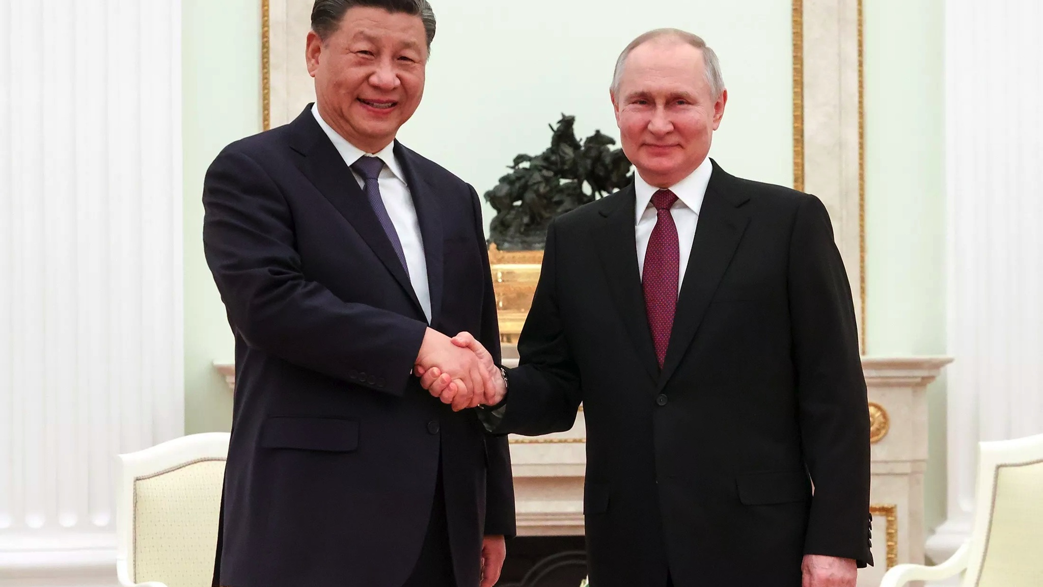 Визит Путина в Китай: зловещие интонации Запада