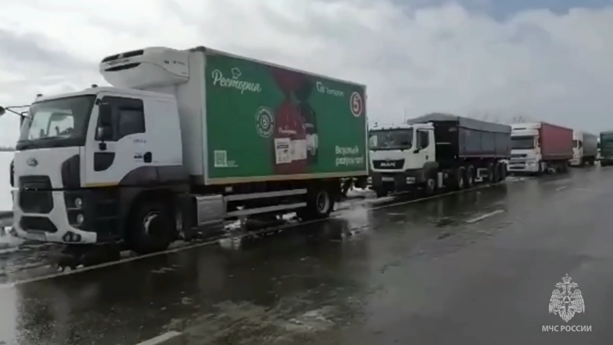 Длина пробки на на трассе "Дон" сократилась до 20 километров