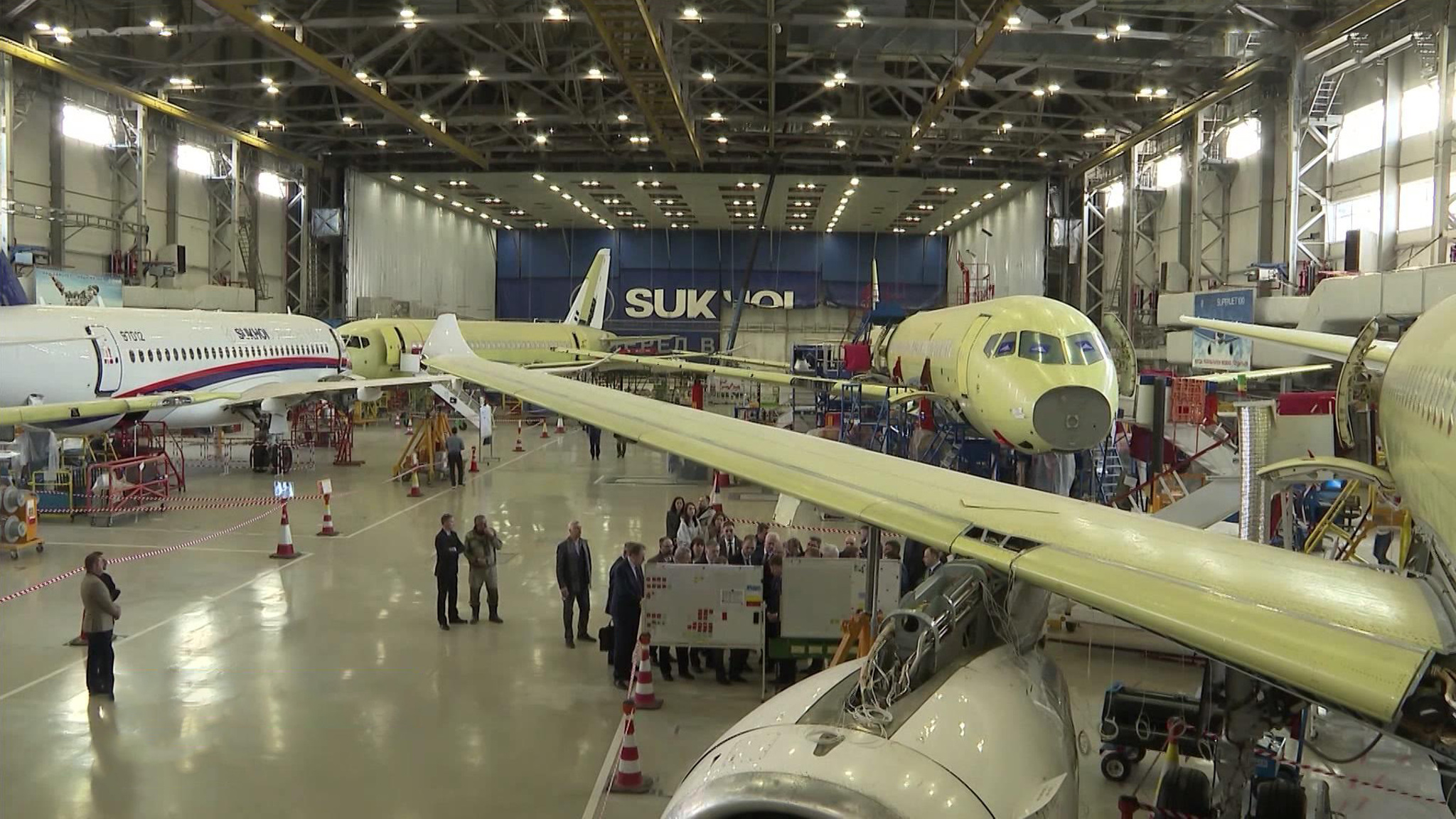 В Комсомольске-на-Амуре собирают первые SSJ из российских деталей