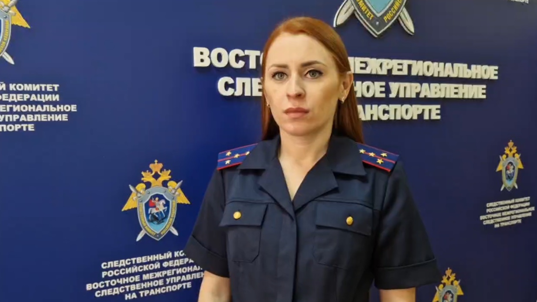 Пассажиров Ан-26 насторожили искры, вырывавшиеся из двигателя