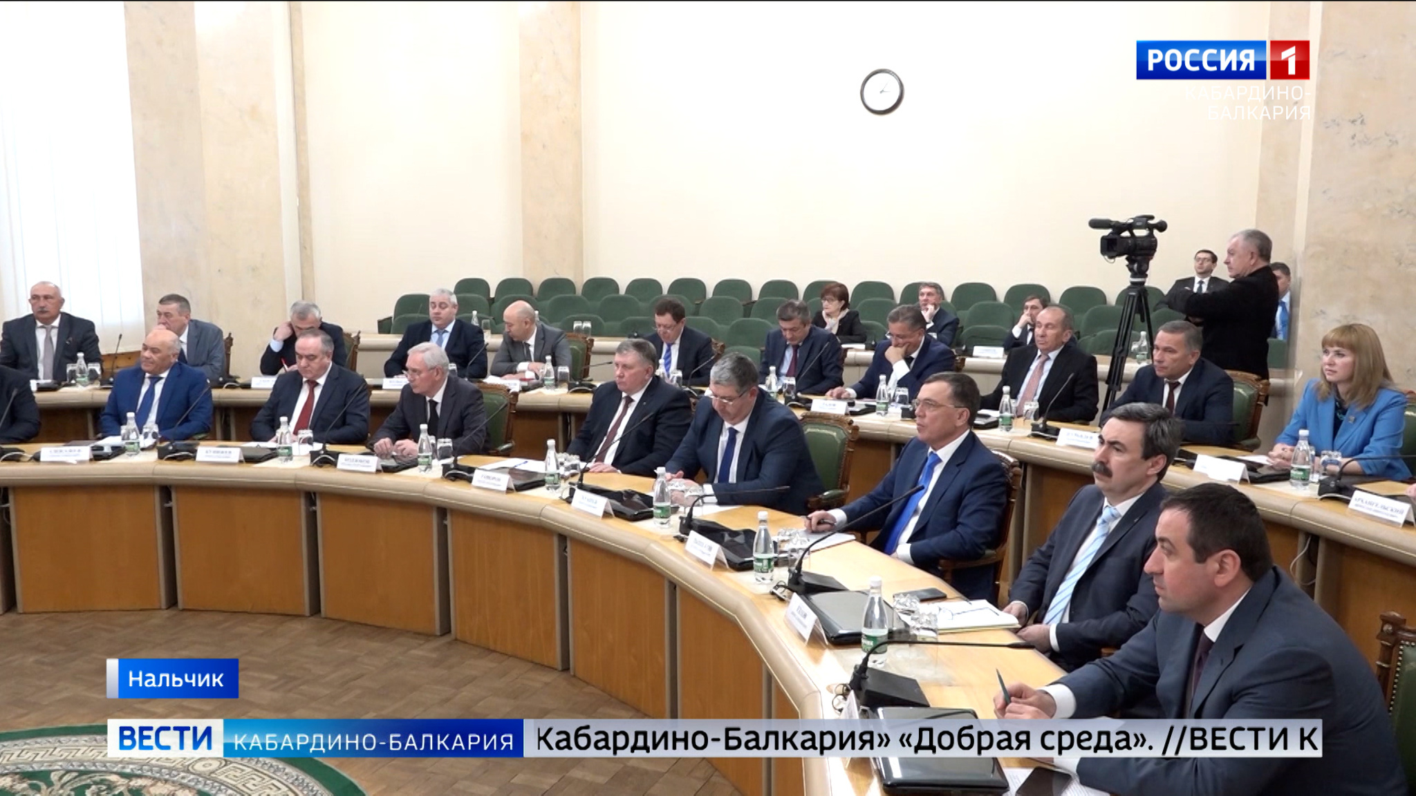 Сегодня Казбек Коков обсудил с членами правительства ряд актуальных вопросов и поручений Президента страны