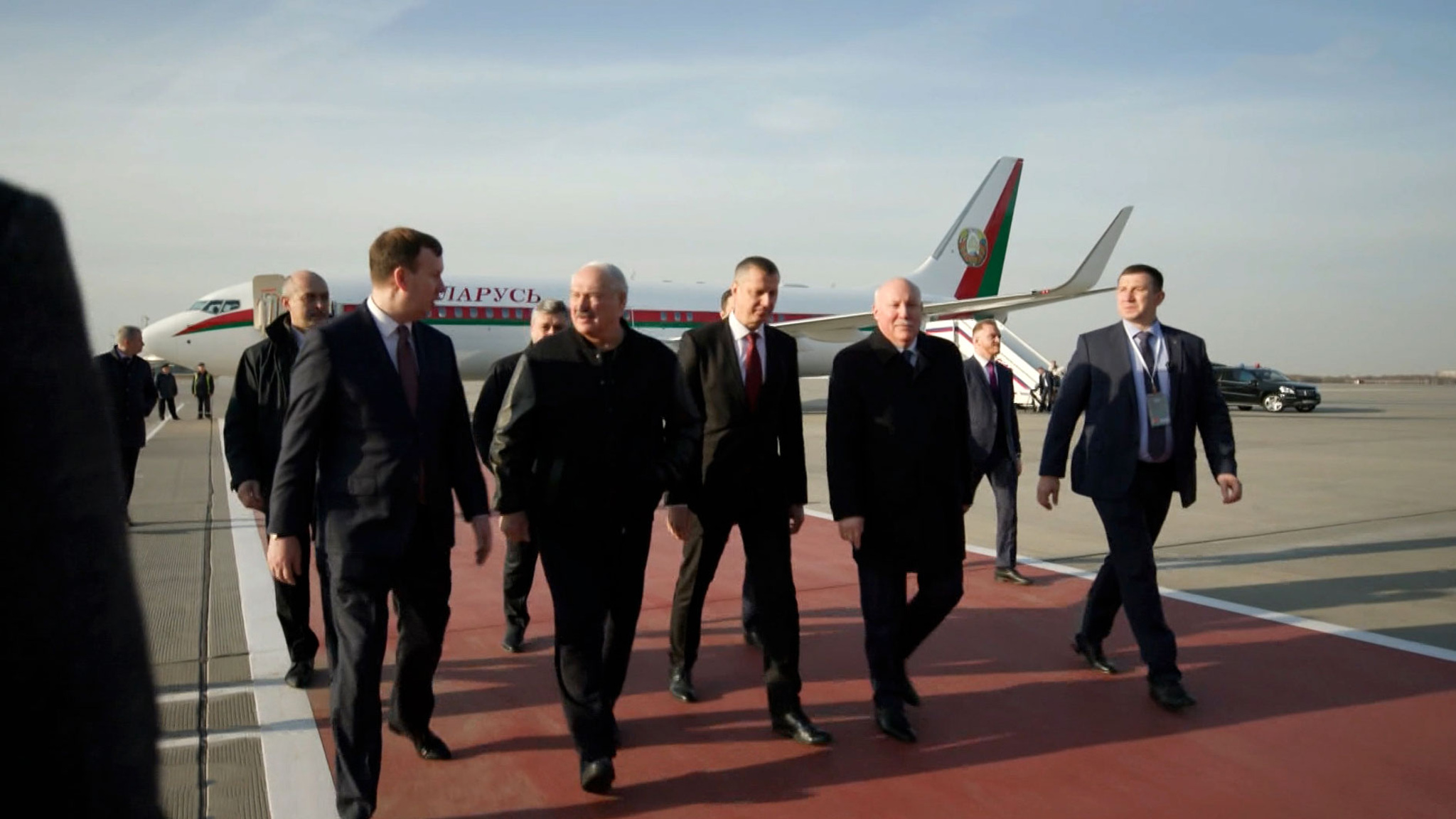 Лукашенко прилетел в Москву и встретился с Путиным