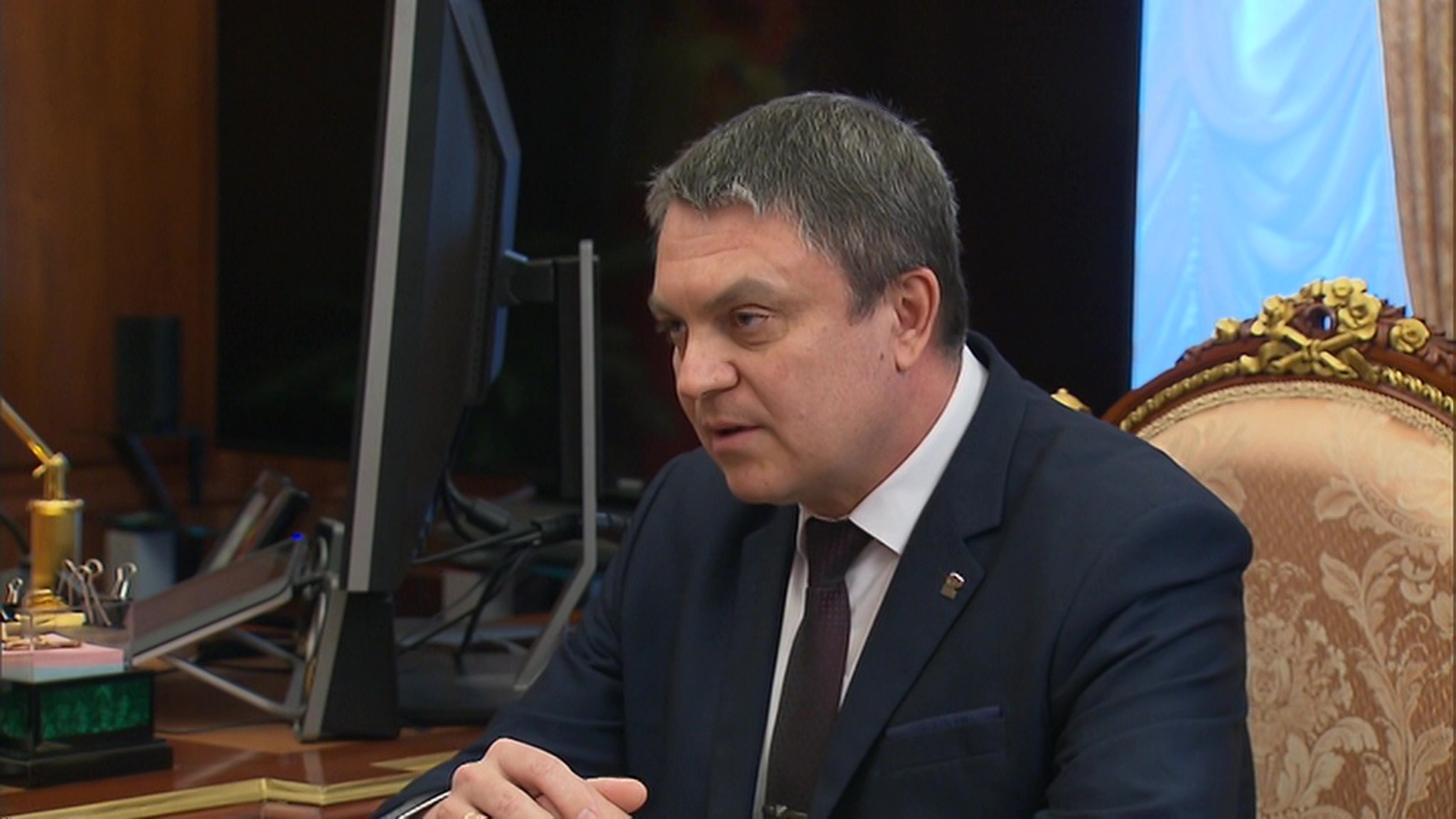 Киев ведет хаотичные удары по мирному населению в ЛНР
