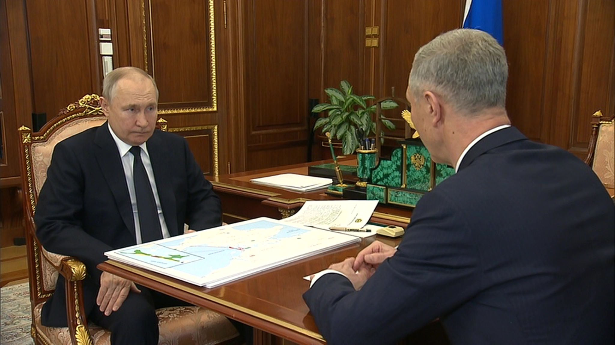 Встреча Владимира Путина с Владимиром Сальдо
