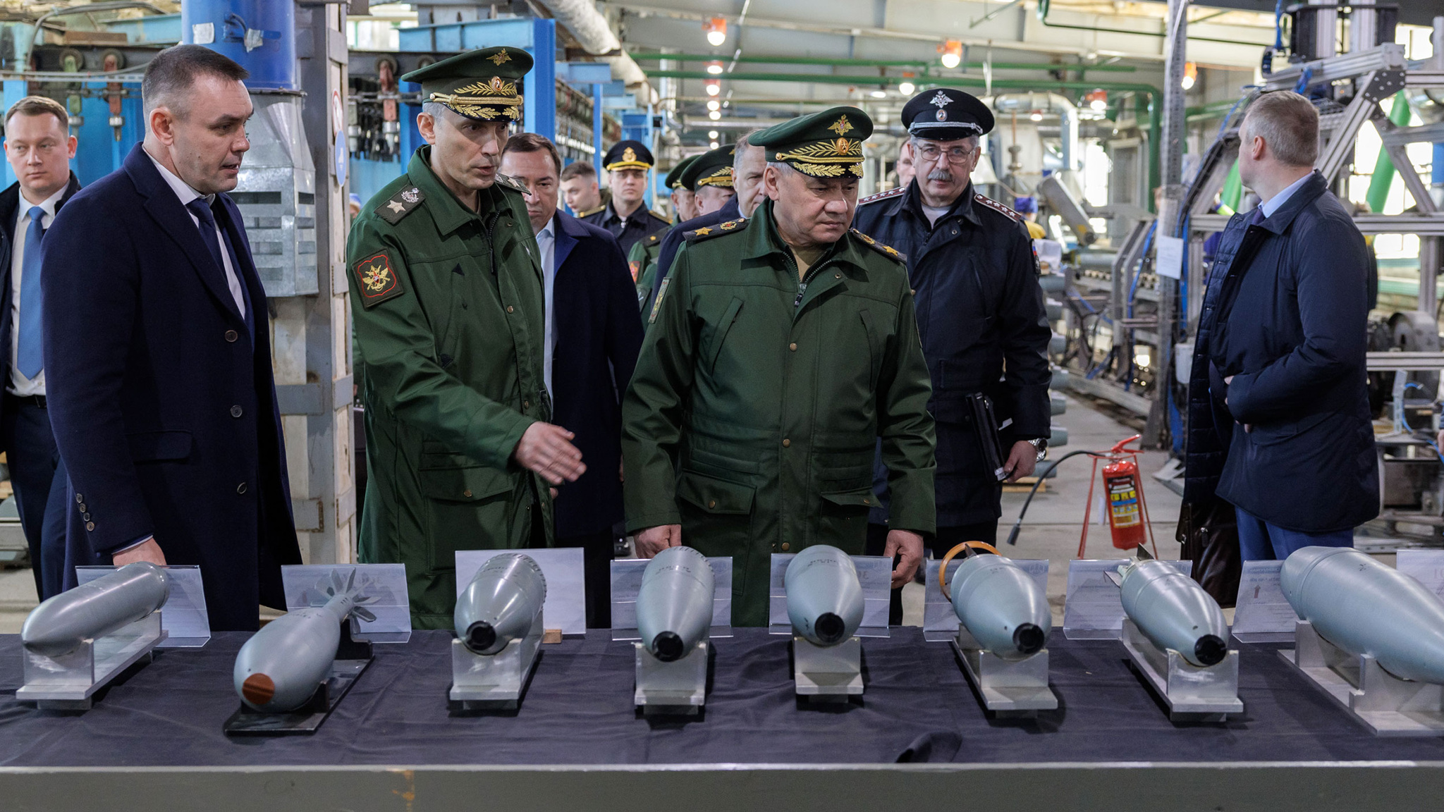 Шойгу проверил выполнение гособоронзаказа на нижегородских предприятиях