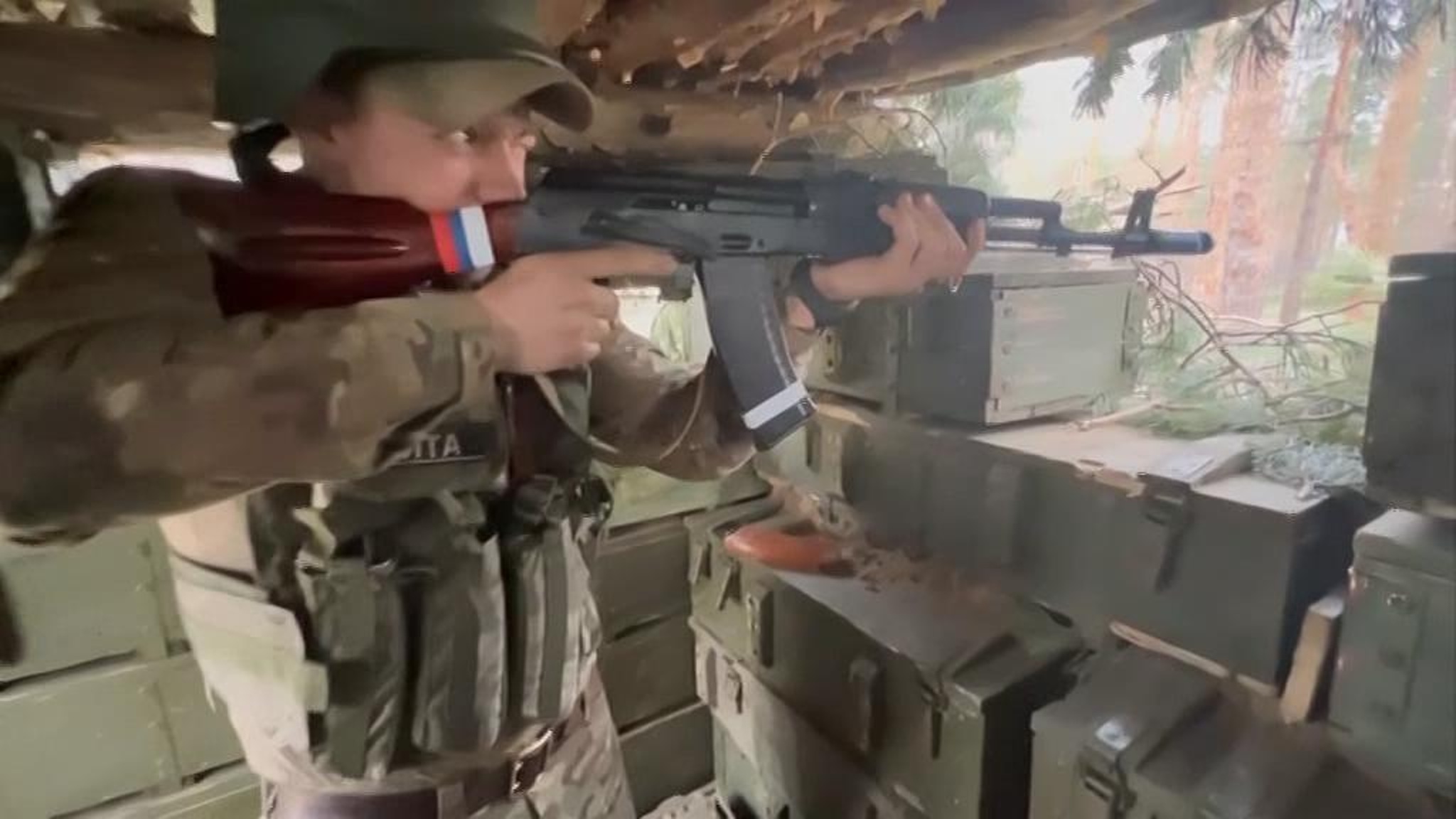 Военные РФ громят позиции противника на линии Кременная – Сватово