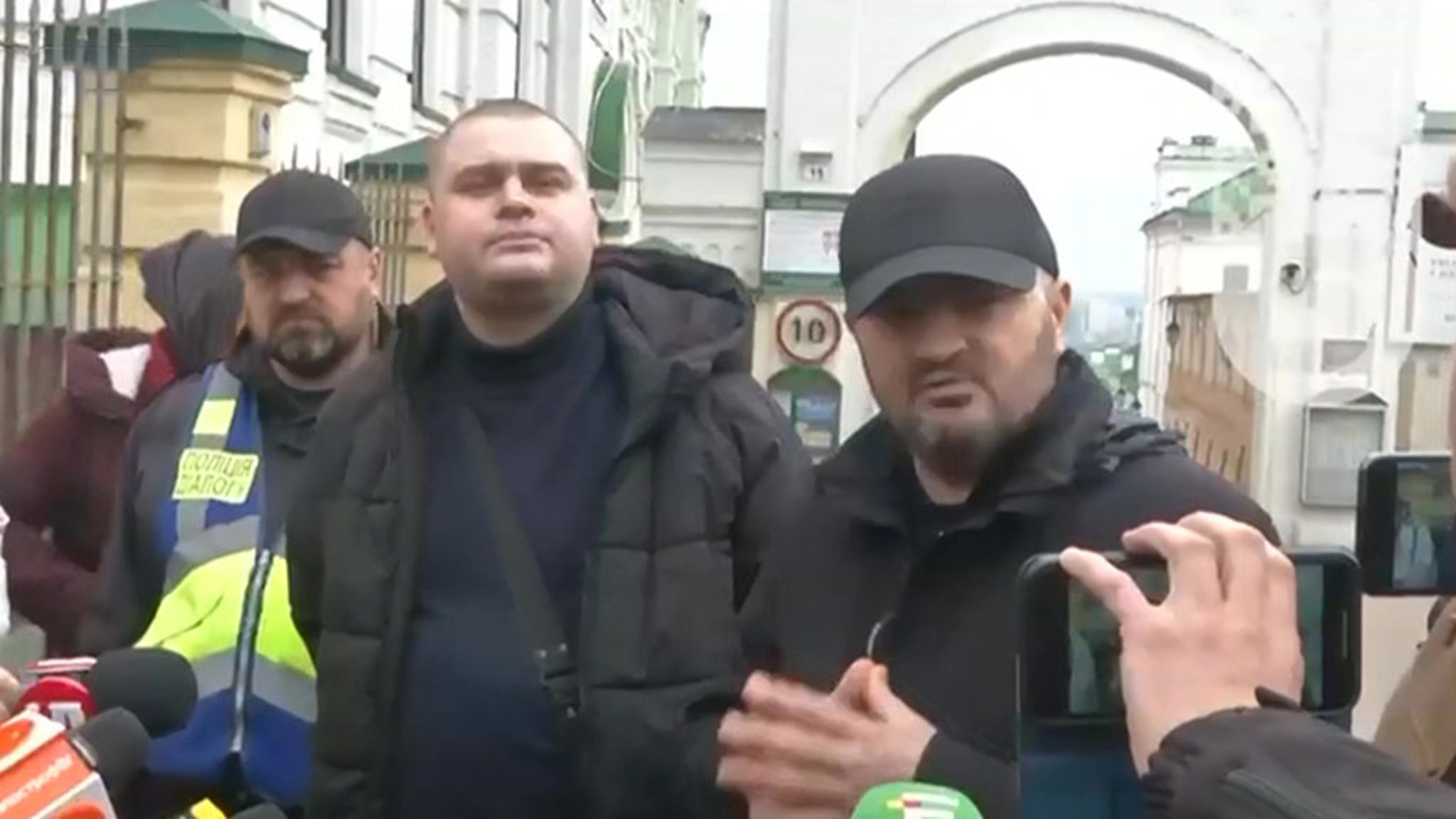 Киевский режим воюет с православными