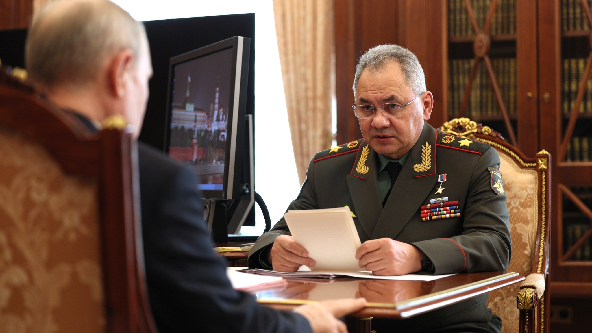 Шойгу назвал дату завершающего этапа учений на флоте