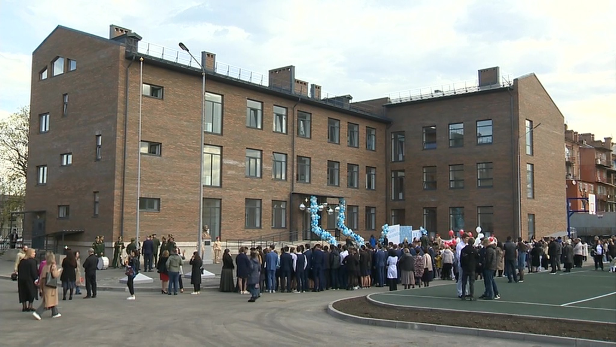 Во Владикавказе капитально отремонтировали старейшую школу города