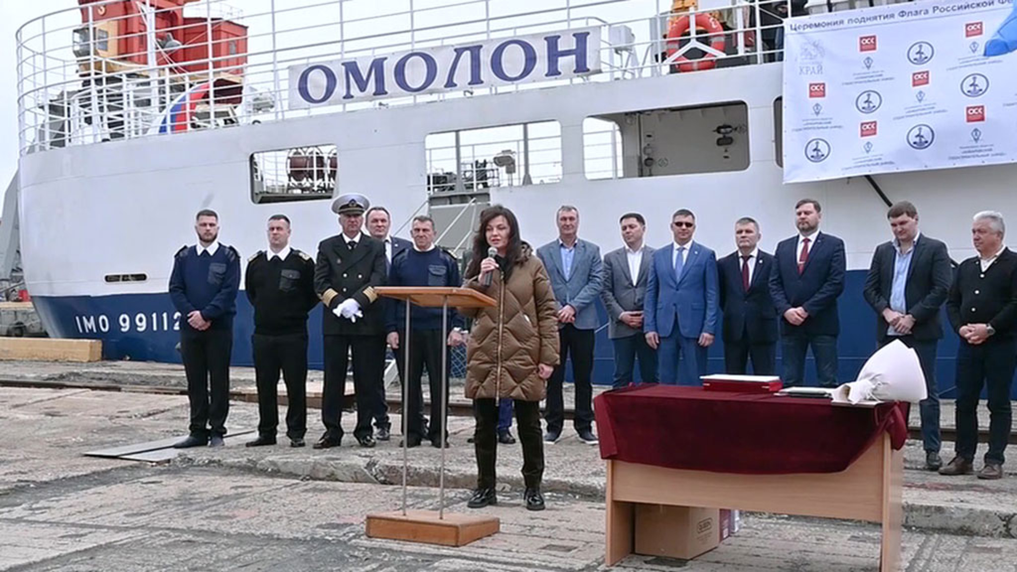 На воду спущен первый хабаровский краболов