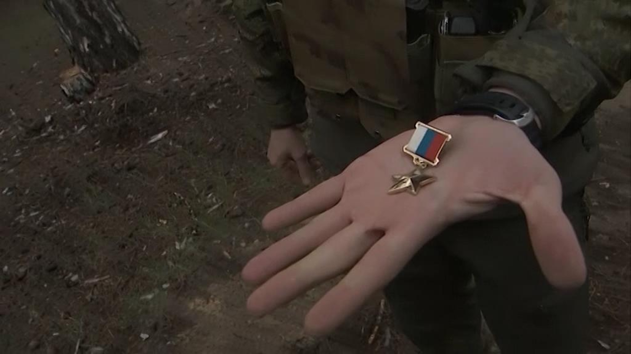 Рискуя жизнью, старший лейтенант Пивоваров спас подчиненных от гибели в окружении