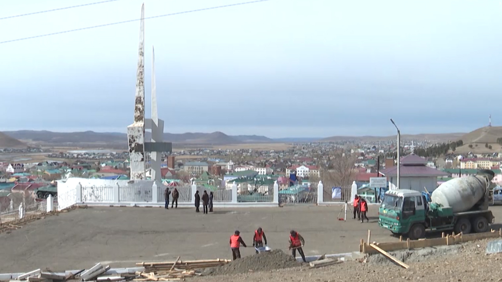 В Агинском реконструируют мемориал "Слава"