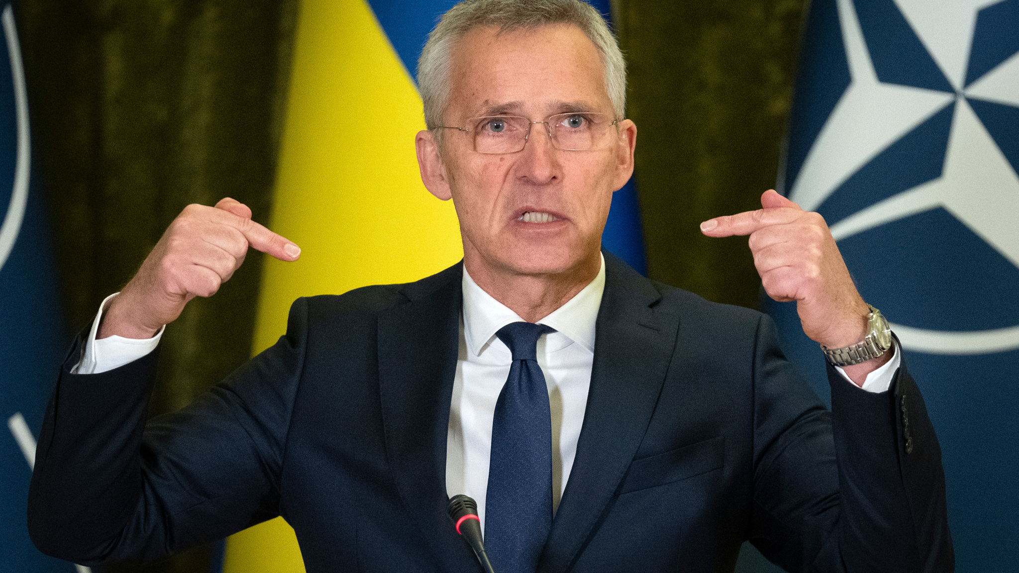 Йенс Столтенберг: Украина должна победить