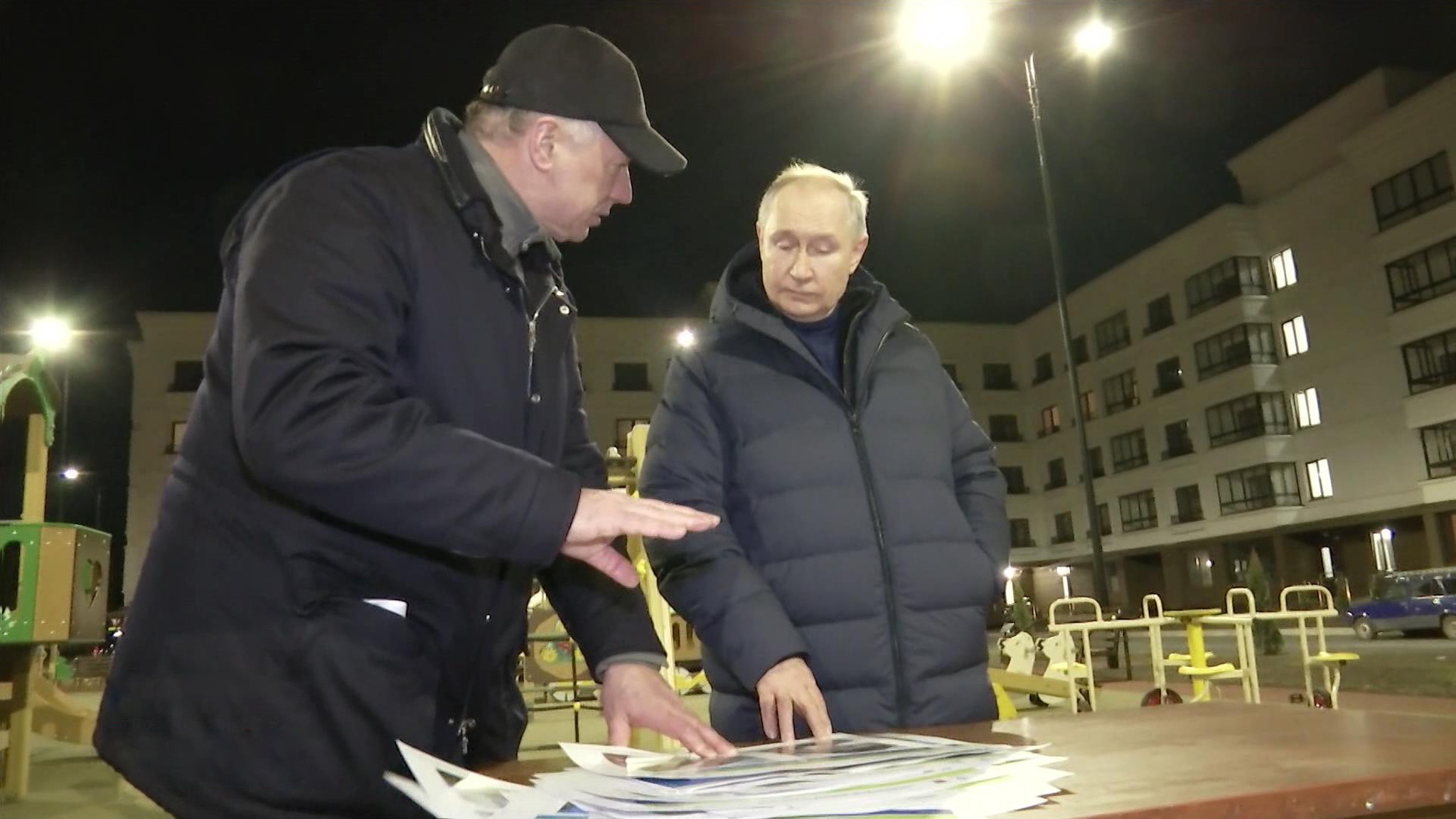 Удивление в глазах генералов: неизвестные детали поездки Путина