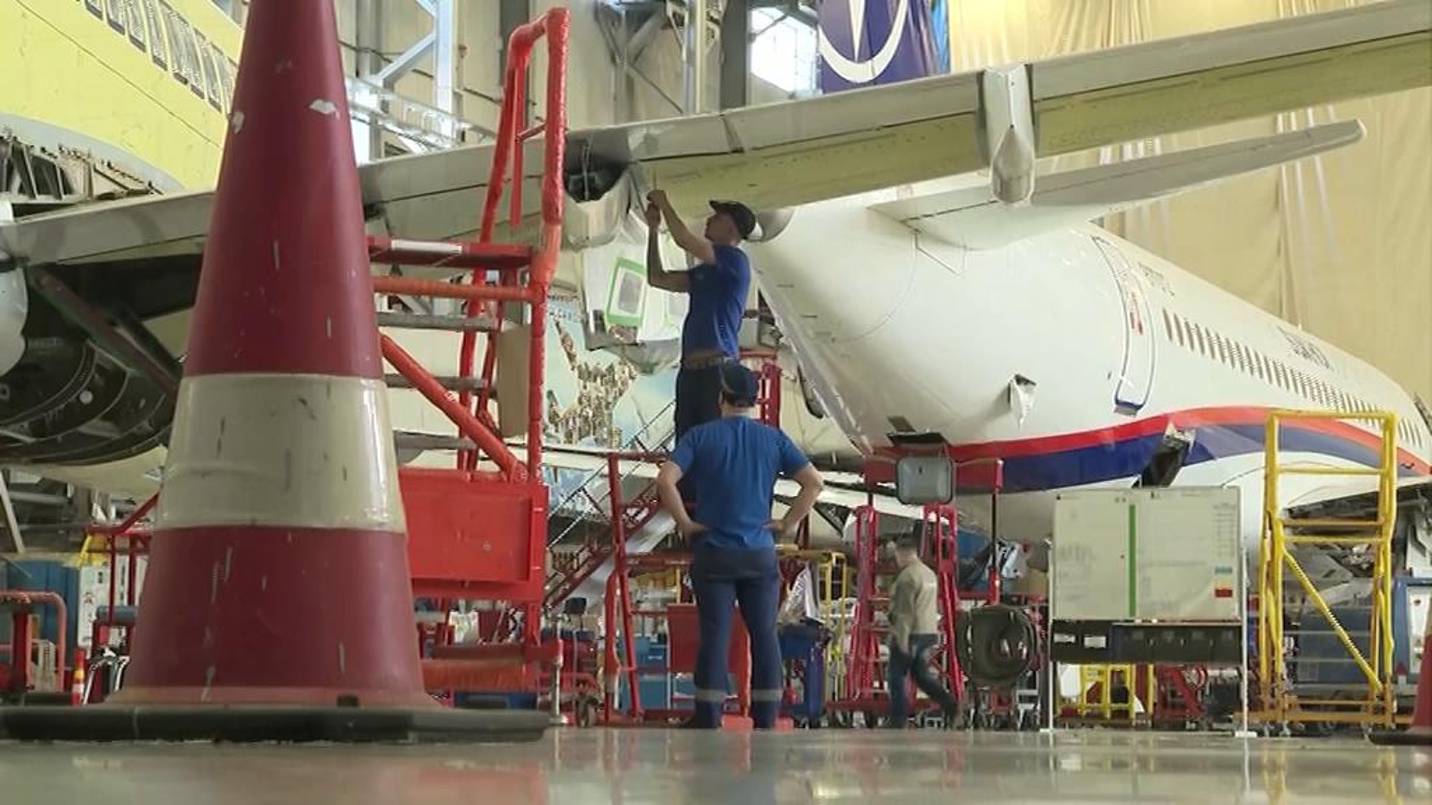 В мае состоится первый полет Sukhoi Superjet New с российскими комплектующими