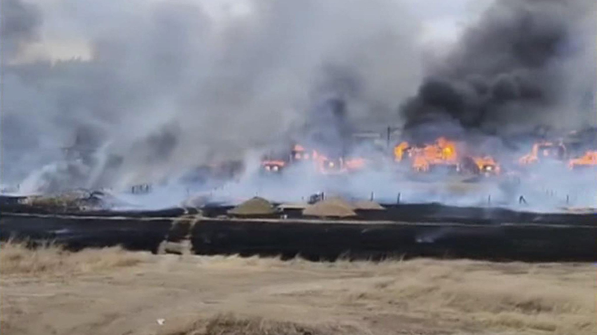 К тушению пожара в Забайкалье привлекли два вертолета Ми-8