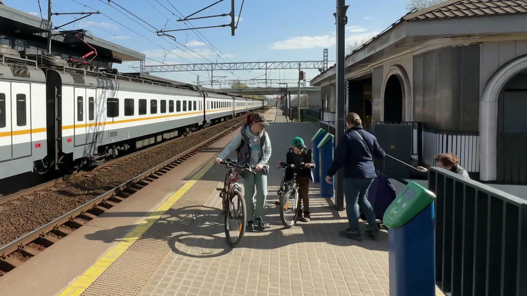 Переход в Долгопрудном стал непреодолимым препятствием