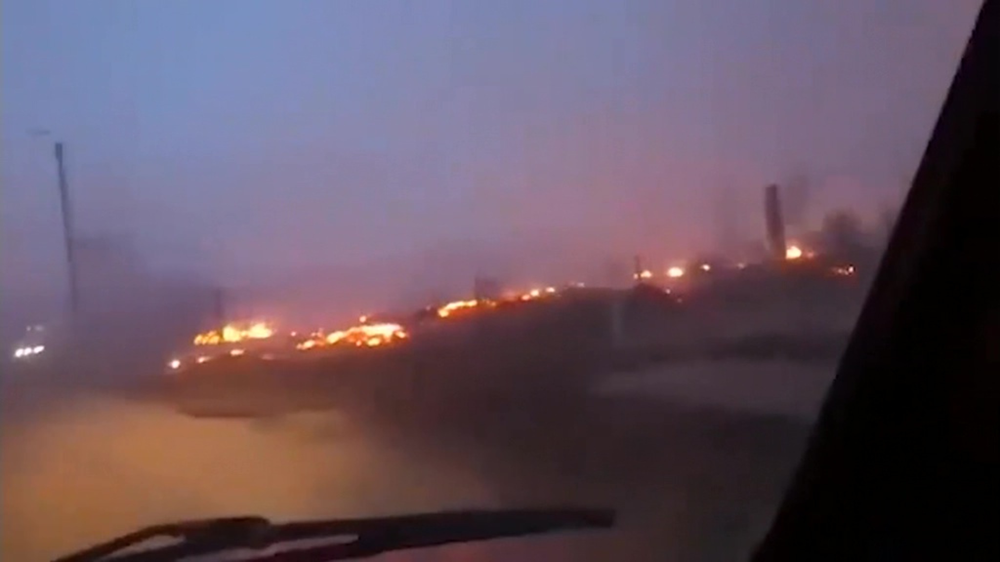 В Свердловской области борются с крупными пожарами