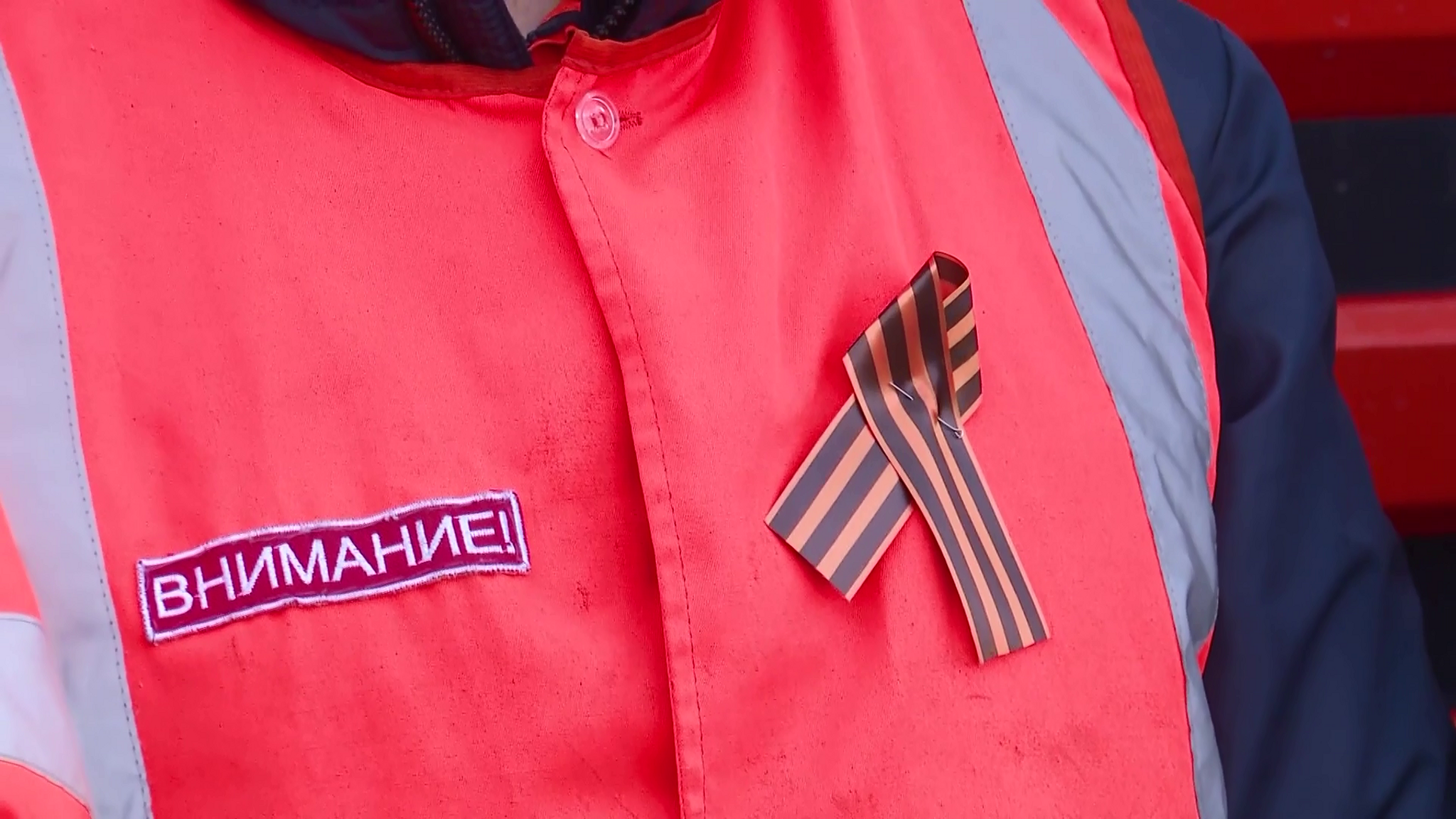 В Дудинке стартовала ежегодная акция "Георгиевская ленточка"