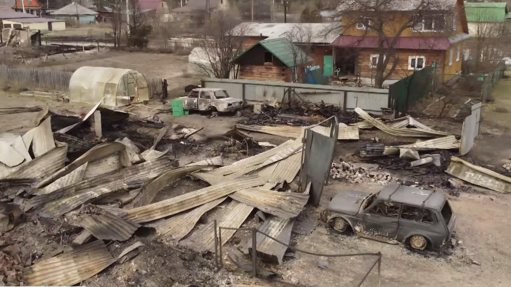 В Сосьве и Логоушке сгорело почти две сотни домов