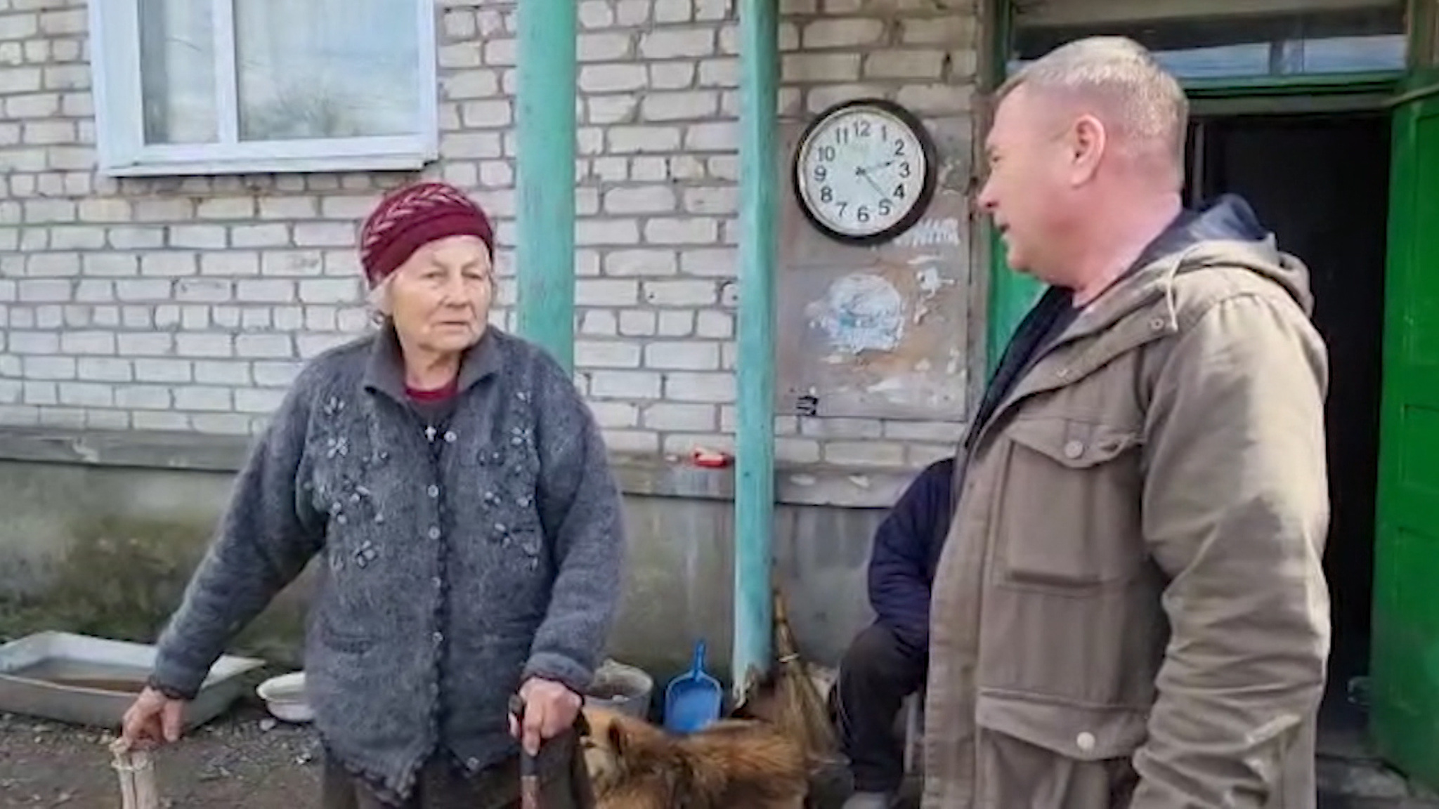 Волгоградская область поможет бабушке из Попасной встретиться со своей семьей
