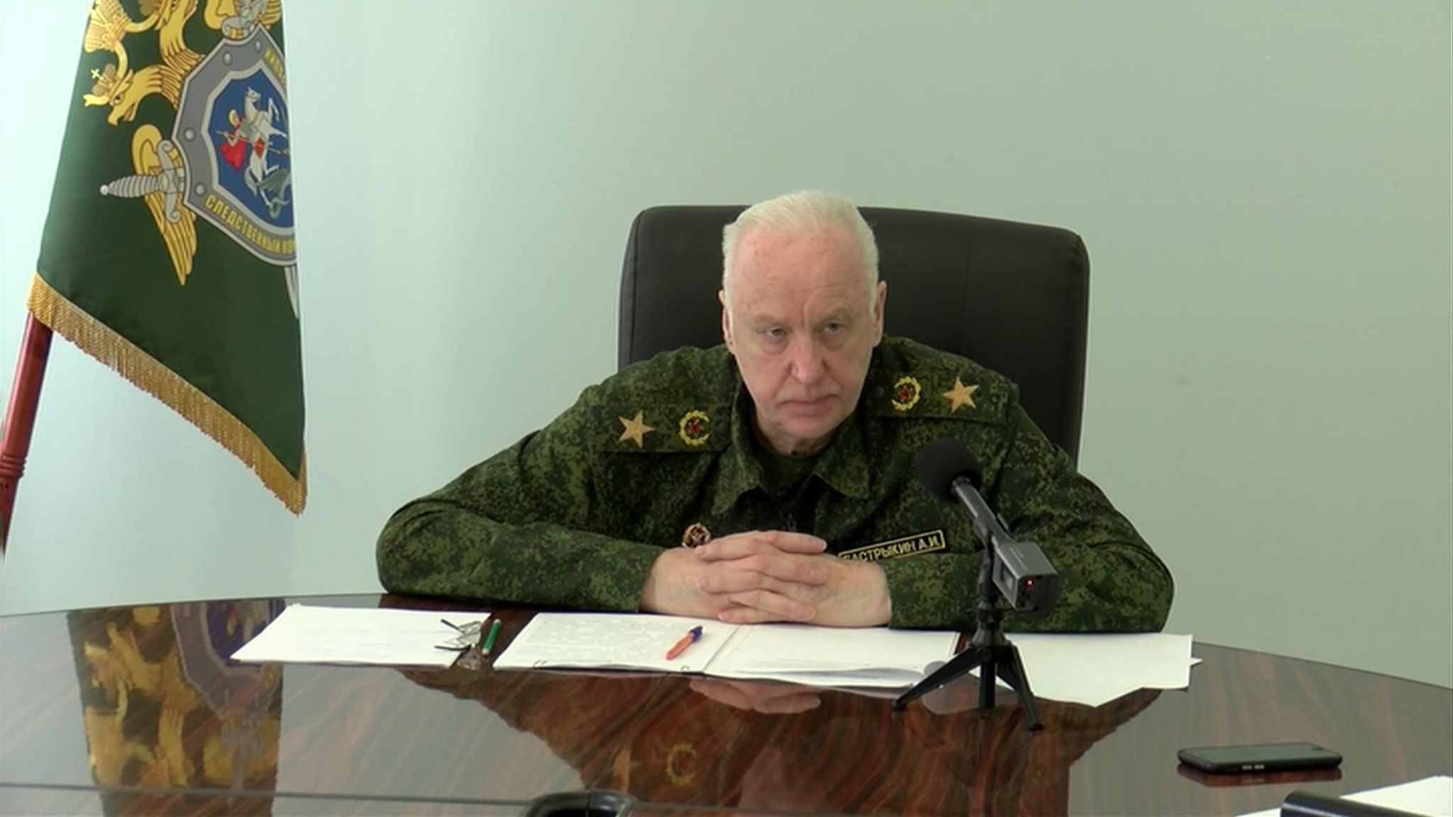 Глава СК провел совещание в Луганске