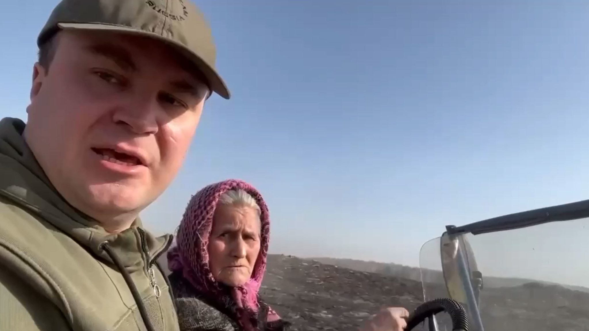 Пожилая женщина прокатила врио губернатора на самодельном авто