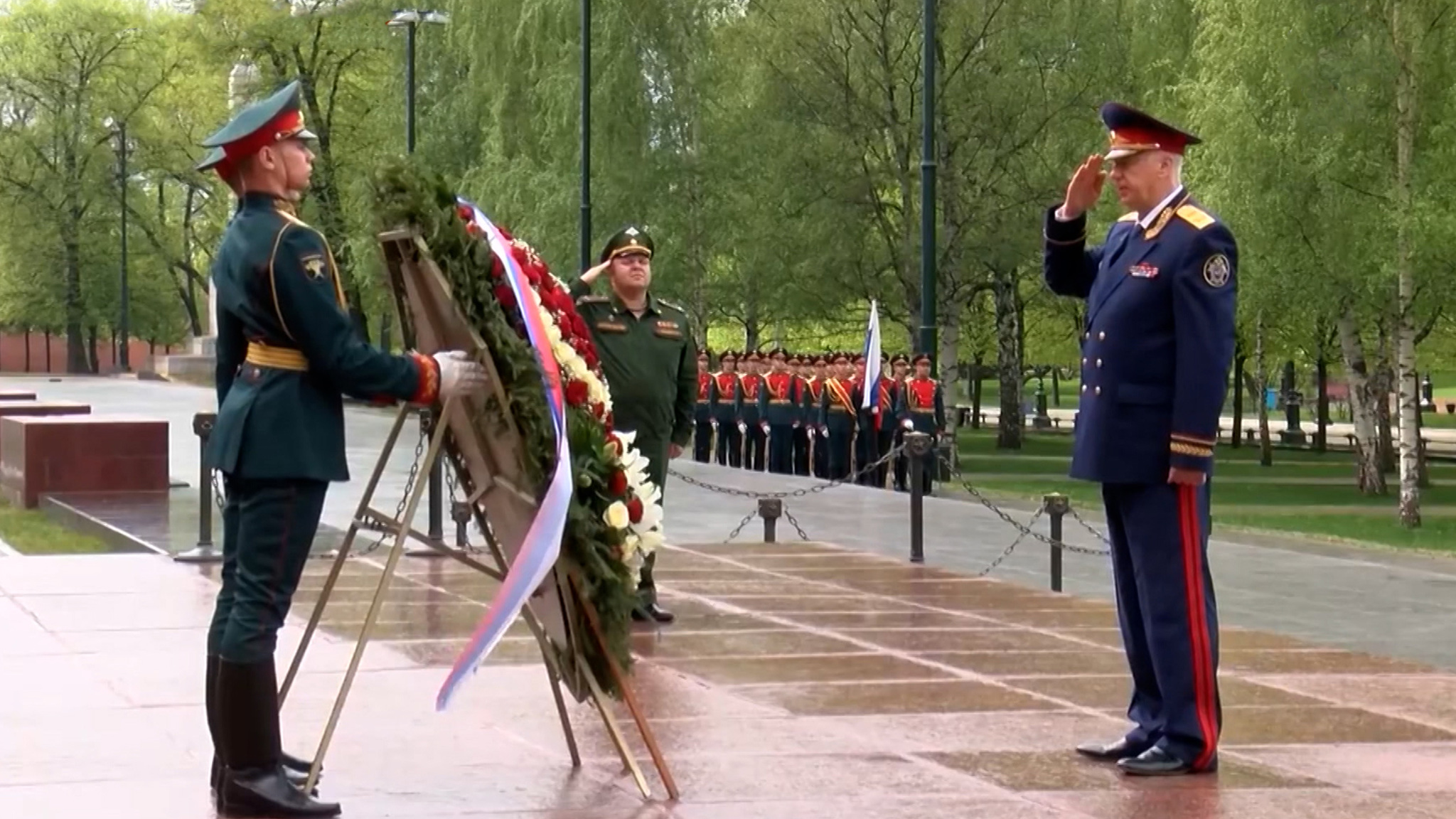 Сотрудники СК почтили память бойцов, погибших в Великой Отечественой войне