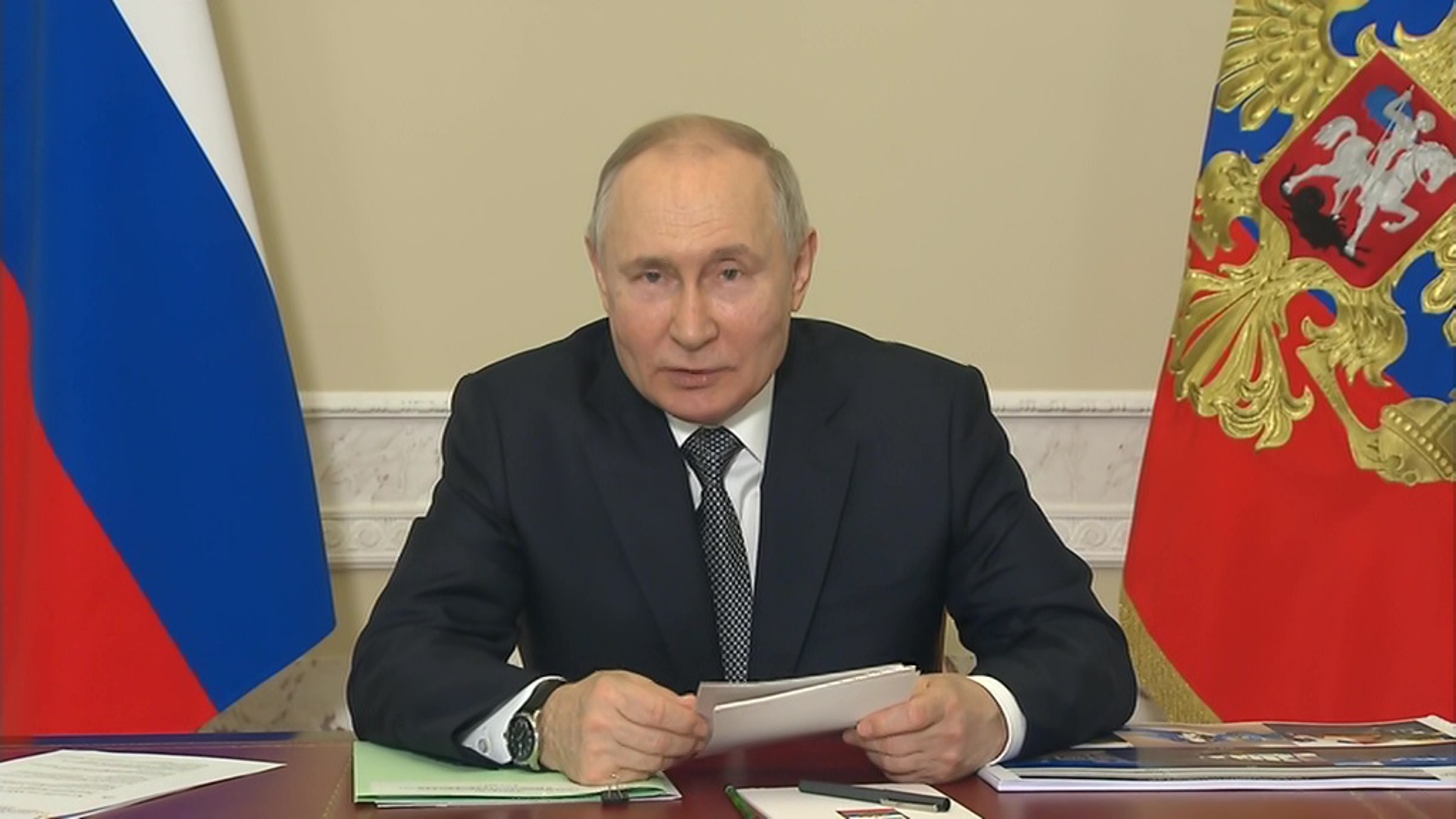 Путин: все проблемы в спорте из-за излишней коммерциализации