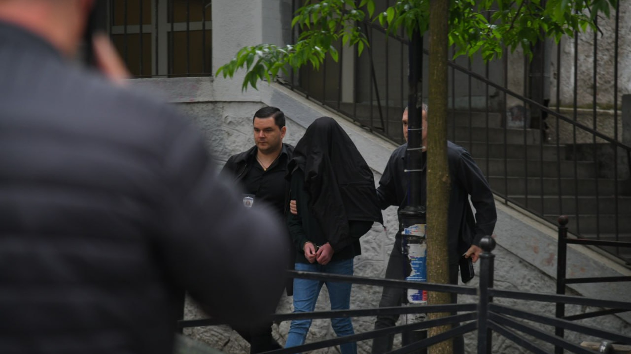 Девять человек пали жертвами стрельбы в школе в Белграде