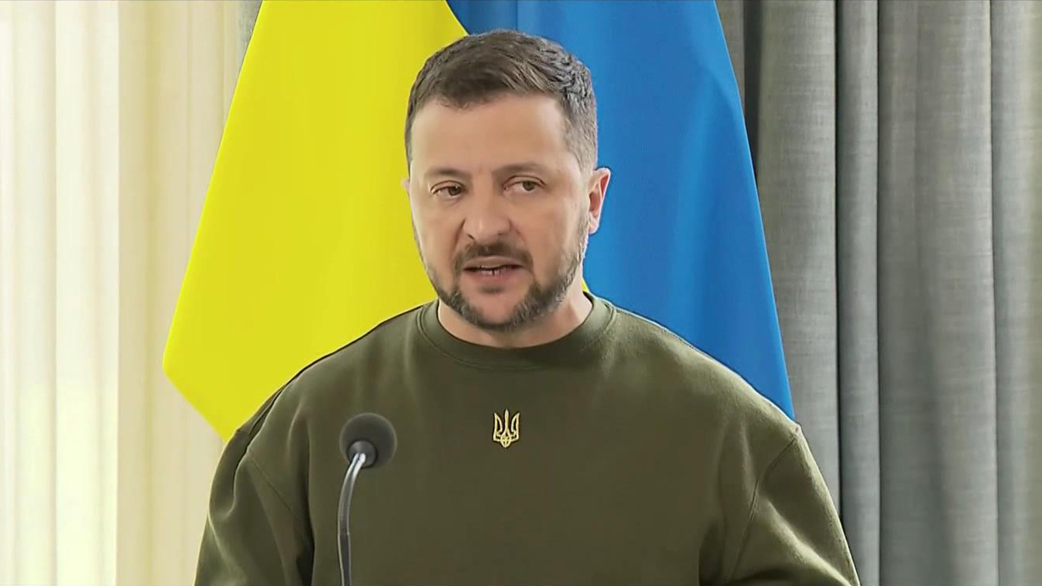 Зеленский из Нидерландов на Украину возвращаться не собирается