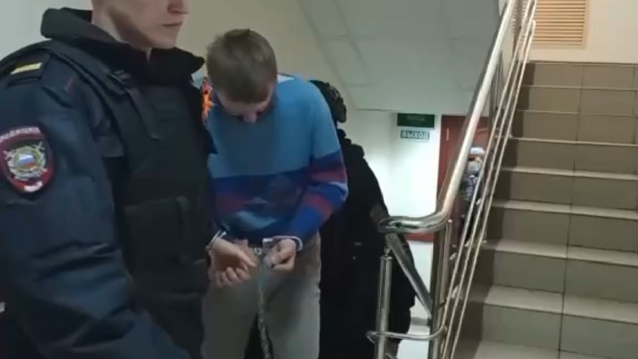 Опубликовано видео из суда, где арестовали покушавшегося на Прилепина