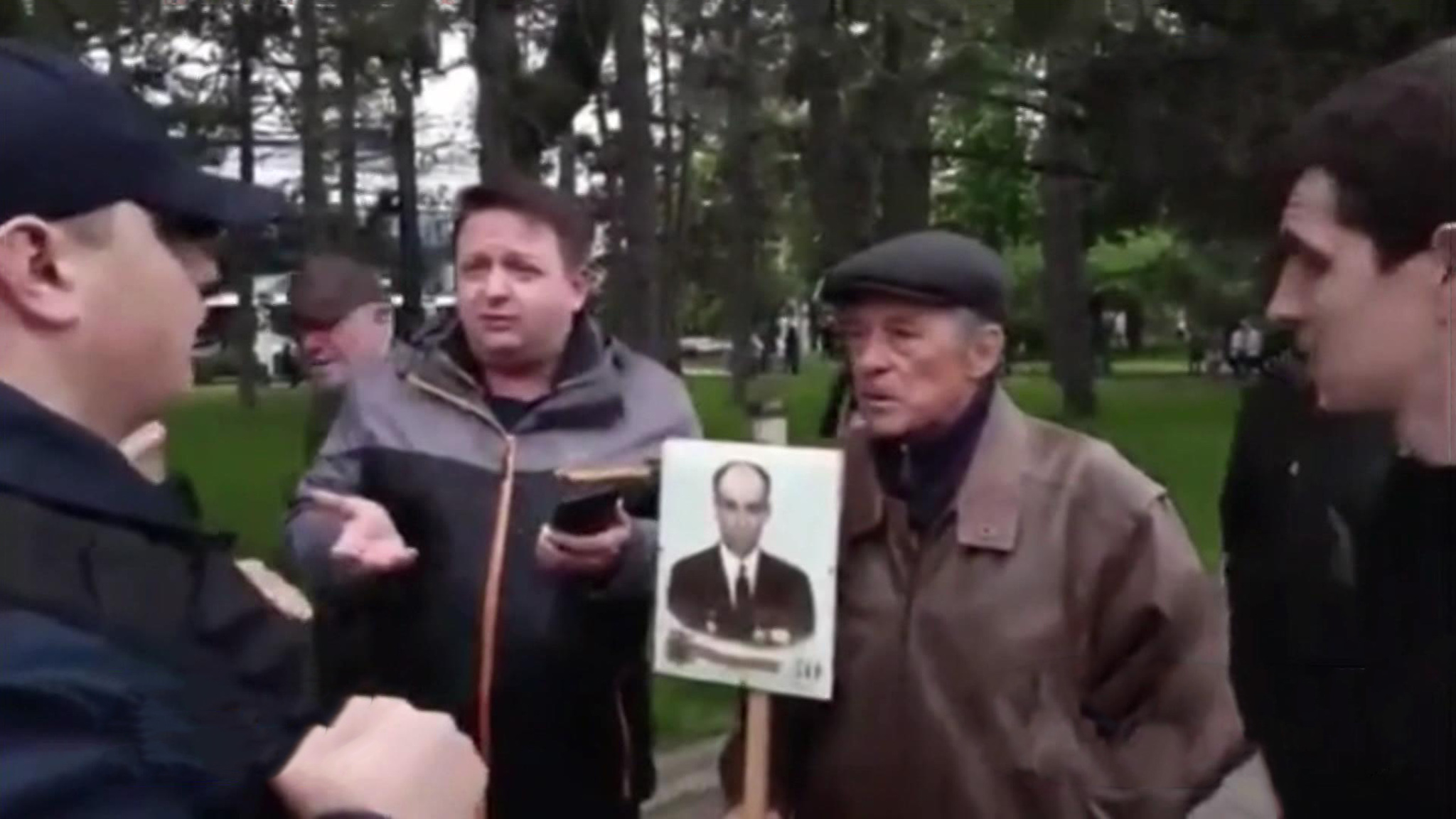 Молдаване и чехи не позволяют забыть великую историю
