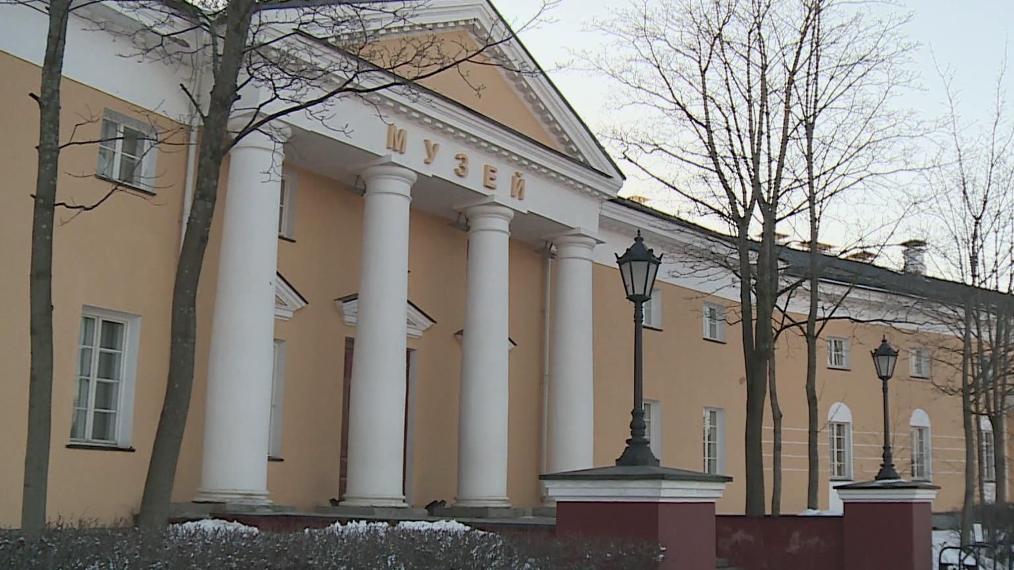 Выставка в Национальном музее Петрозаводска "Из глубин до небес"