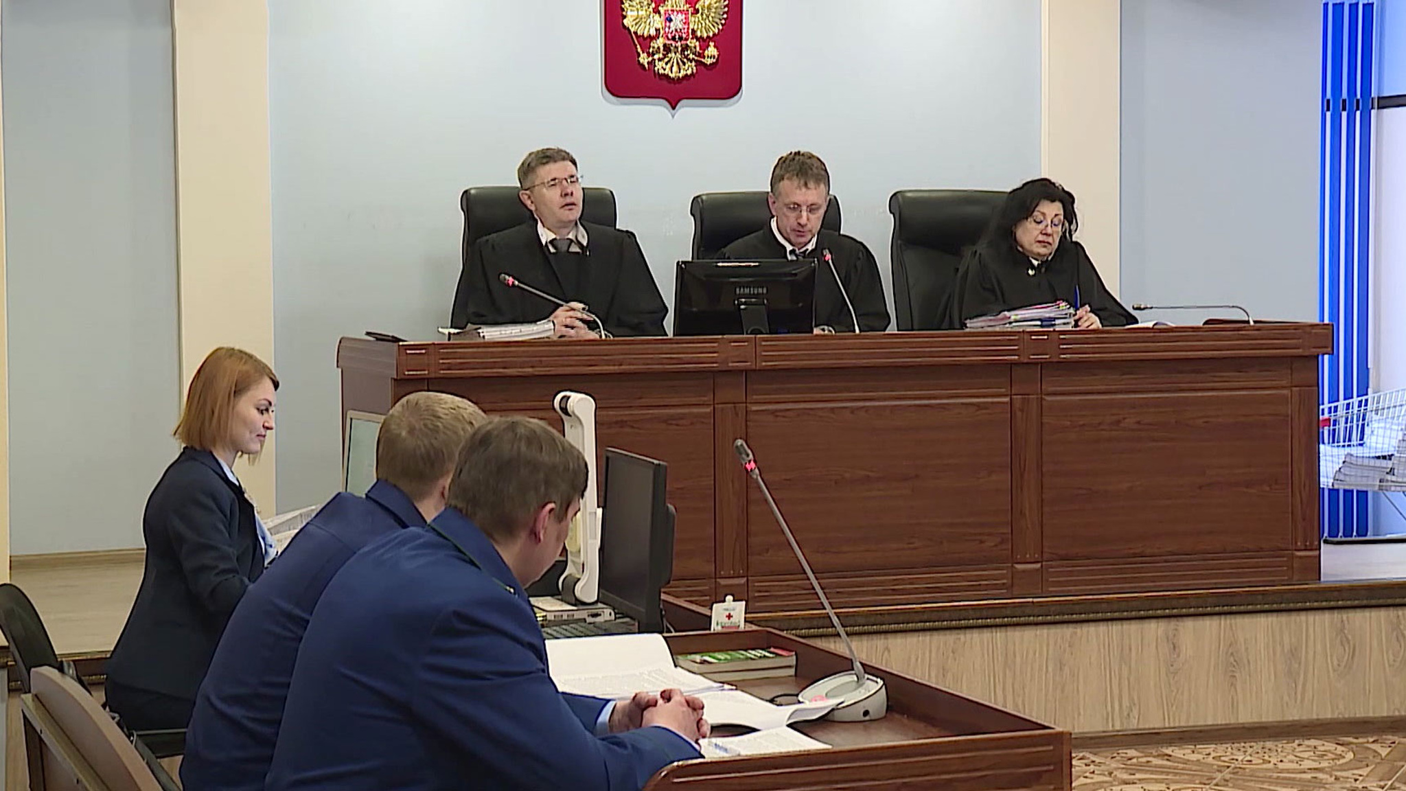 Экс-глава Кирова пытается избежать сурового наказания за коррупцию