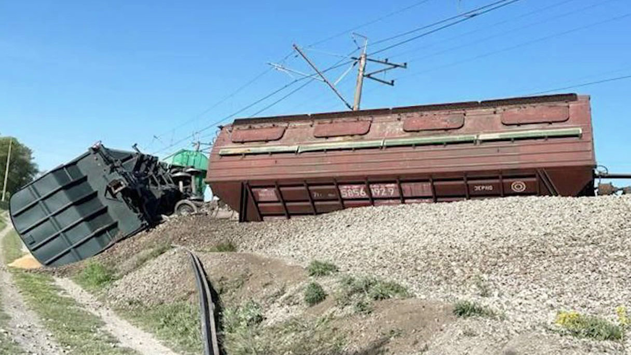 В Крымской ж/д прокомментировали сход вагонов