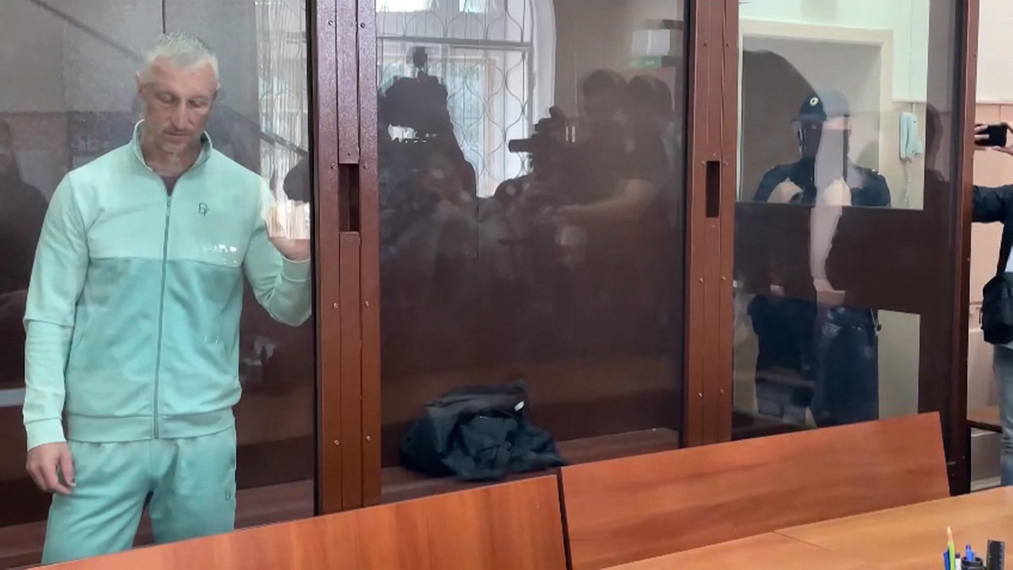 Экс-жених Волочковой жестоко избил свою супругу