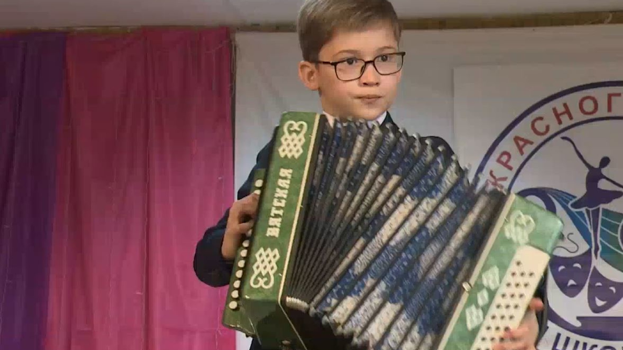 11-летний Кирилл Иванов из Марий Эл играет на четырёх музыкальных инструментах