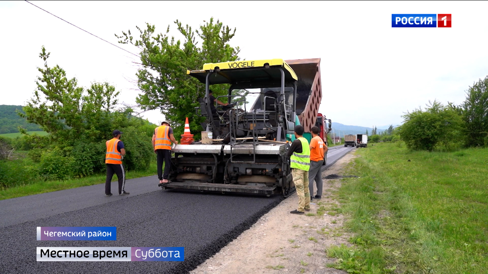 При въезде в поселок Звездный завершают ремонт дороги