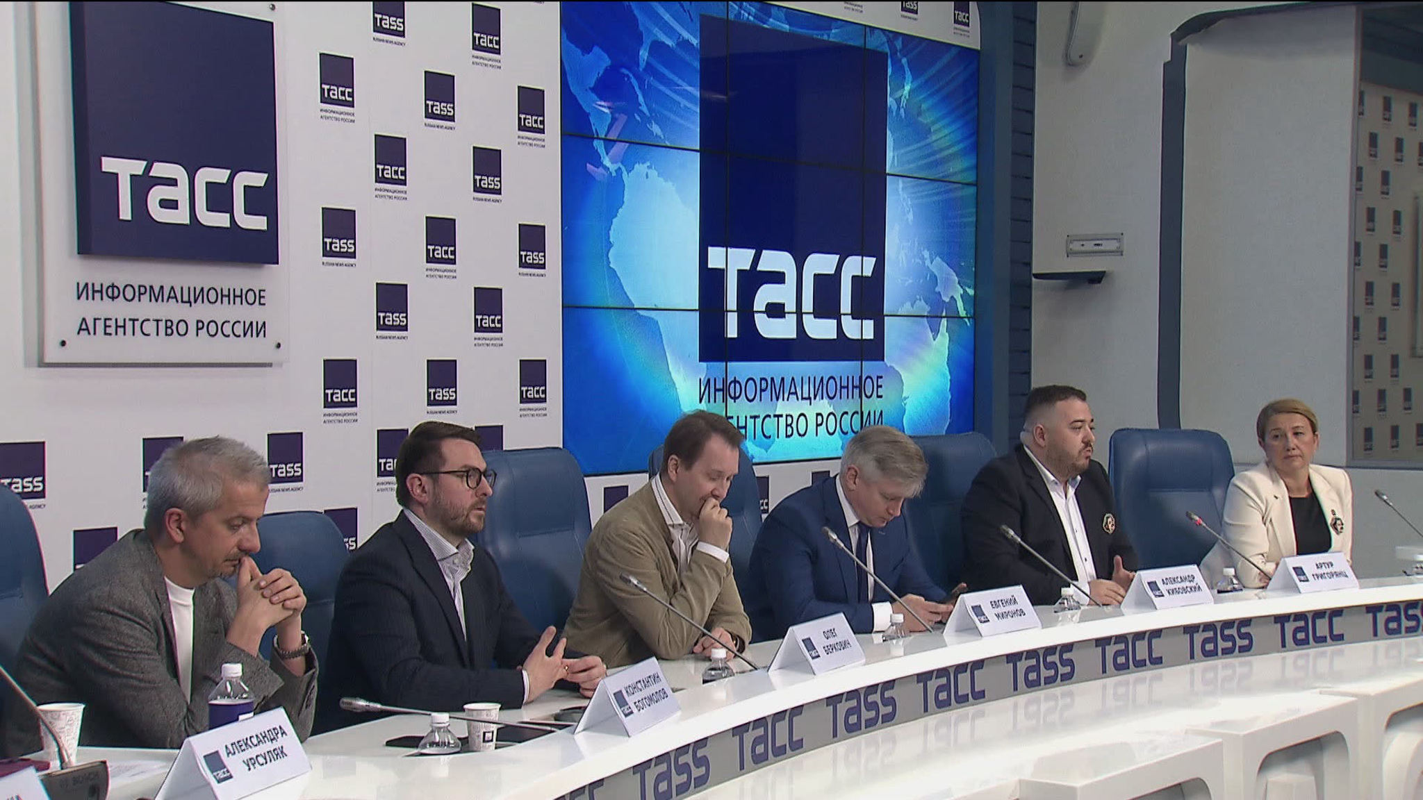 В Москве прошла пресс-конференция фестиваля "Горький +"