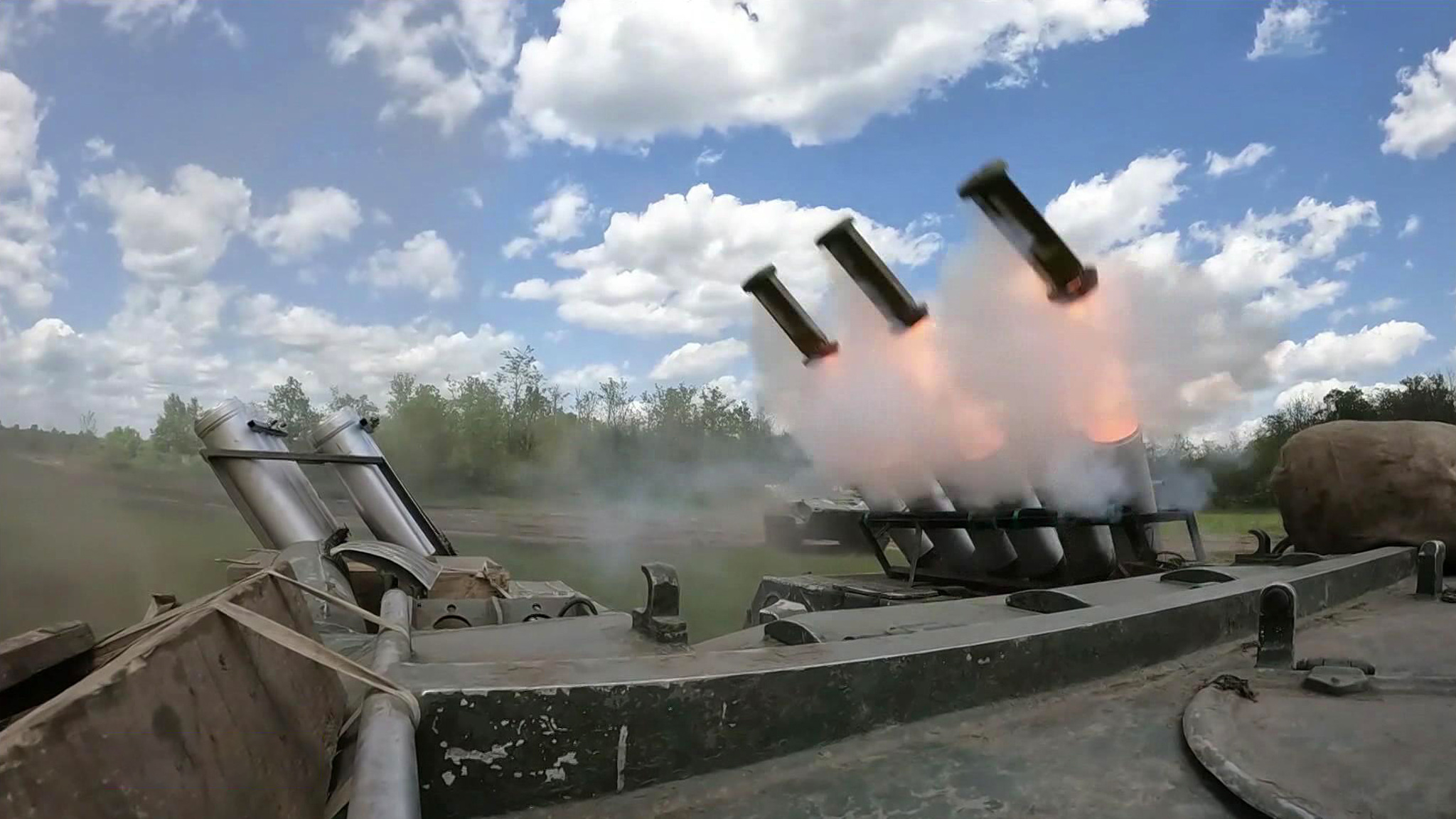 Артемовск разминируют военные, которые его освобождали