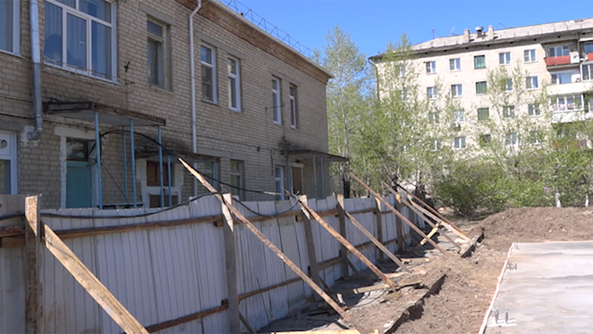 Модульные спортивные залы построят сразу в трех школах Читы этим летом