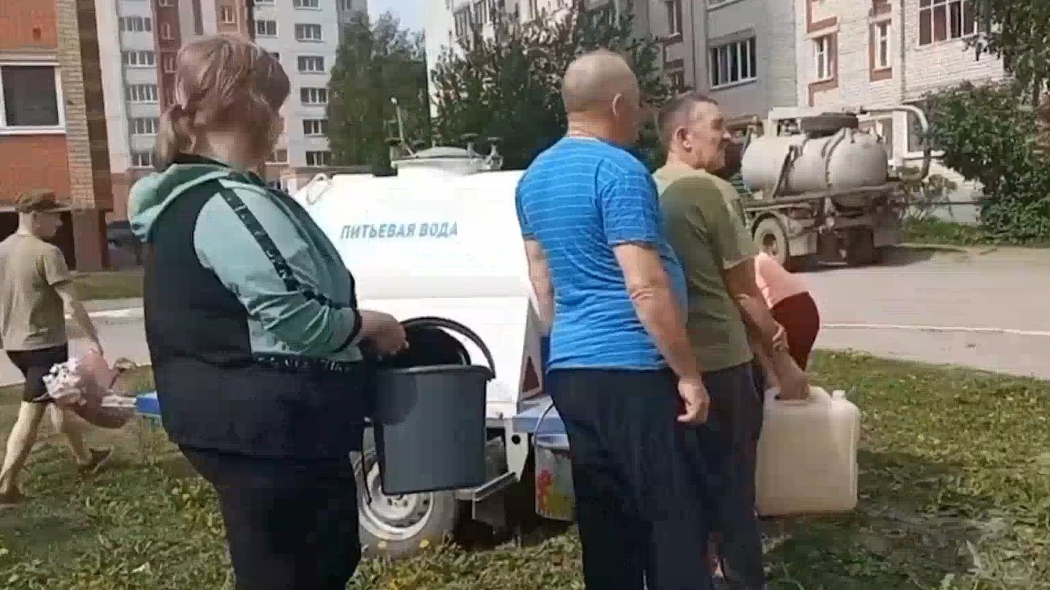 Из-за прорыва трубы 5 домов Йошкар-Олы остались без воды