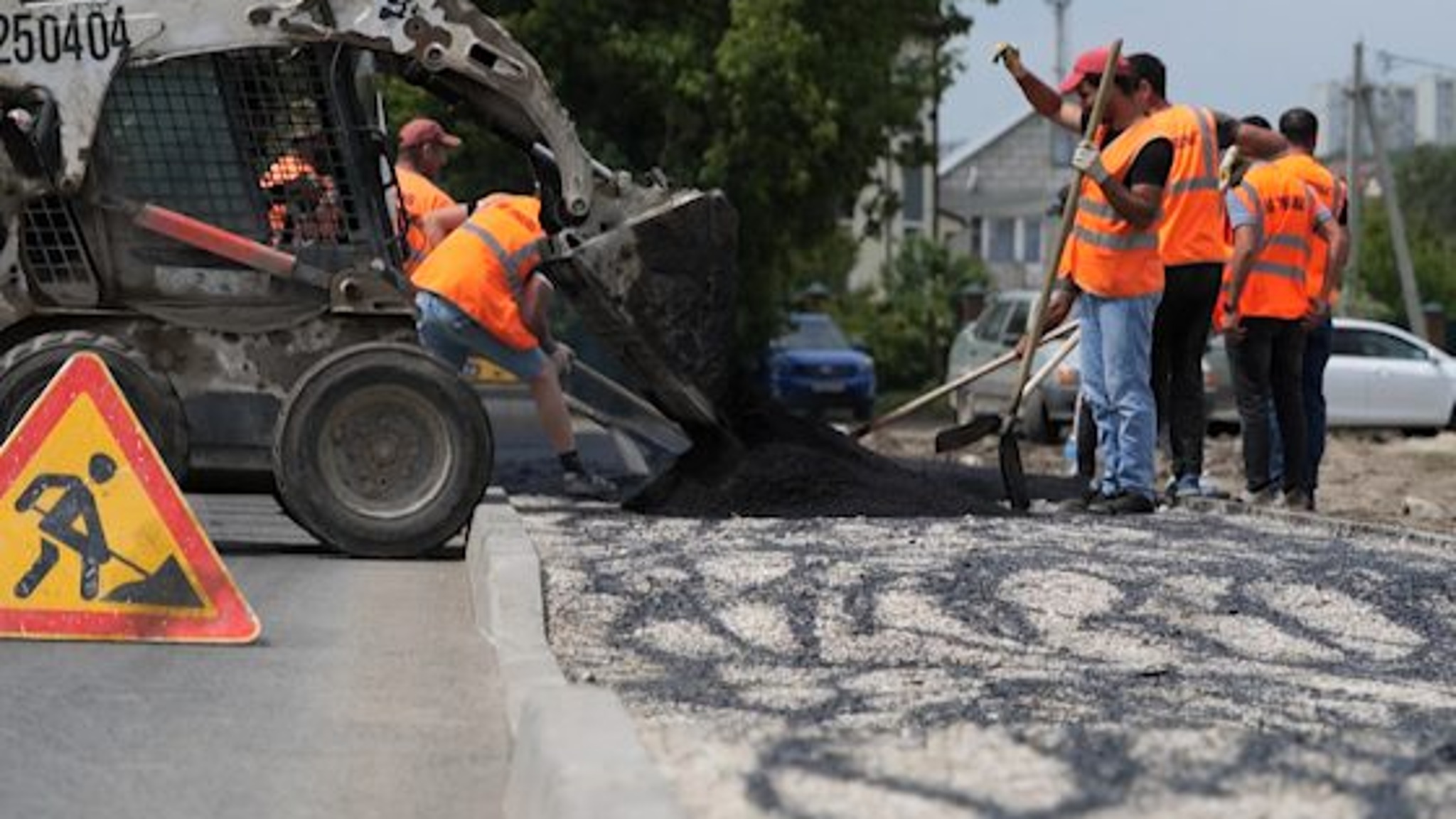Губернатор ознакомился с работами по благоустройству Саратова