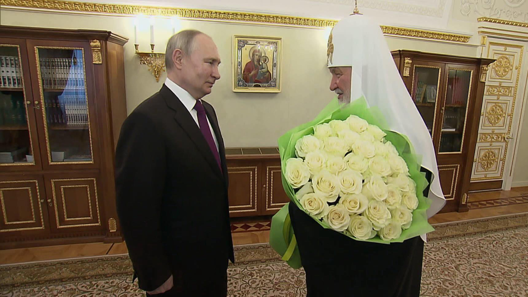 Путин поздравил патриарха Кирилла с тезоименитством