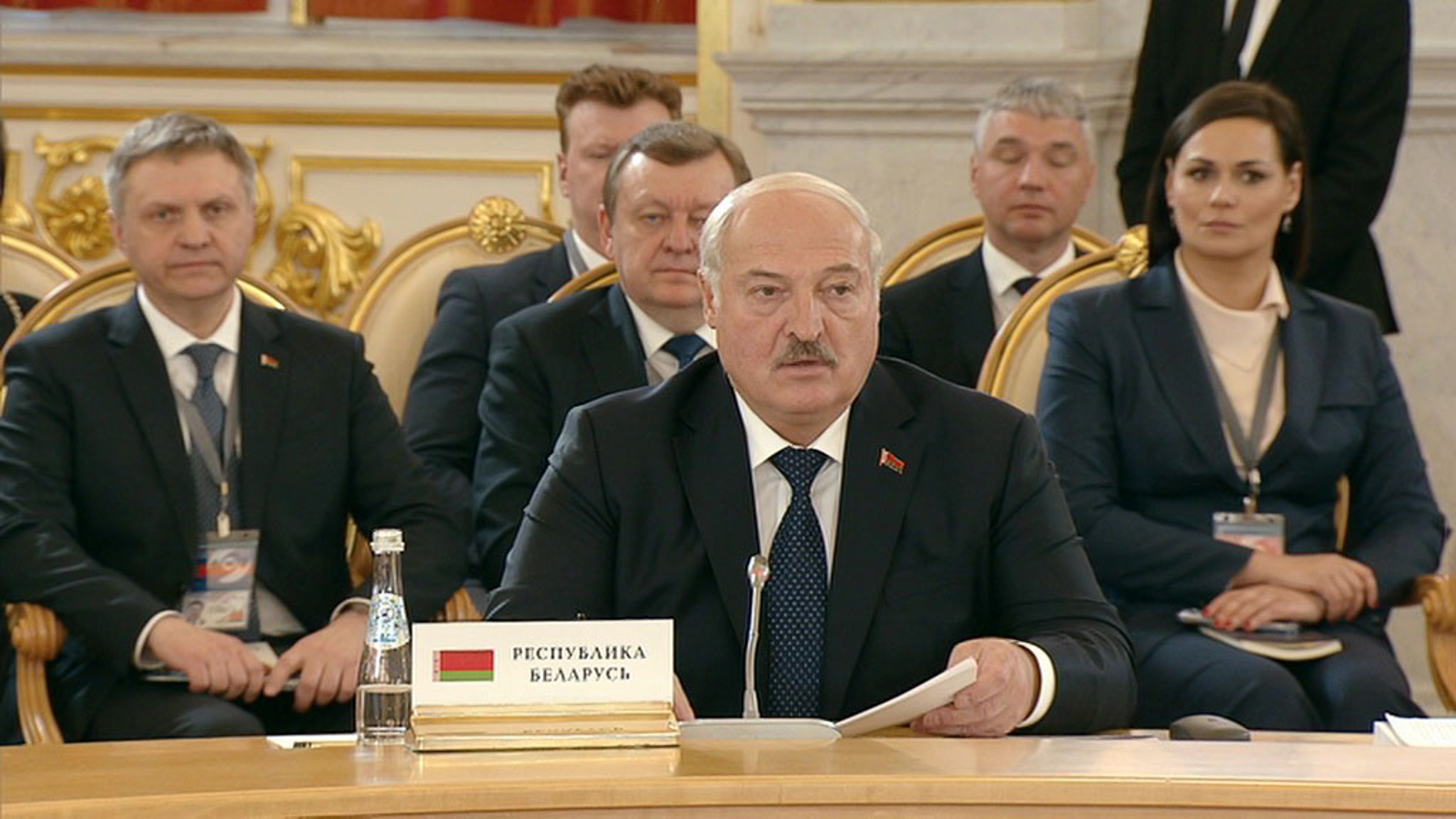 Александр Лукашенко: ЕАЭС должен стать новым центром принятия решений