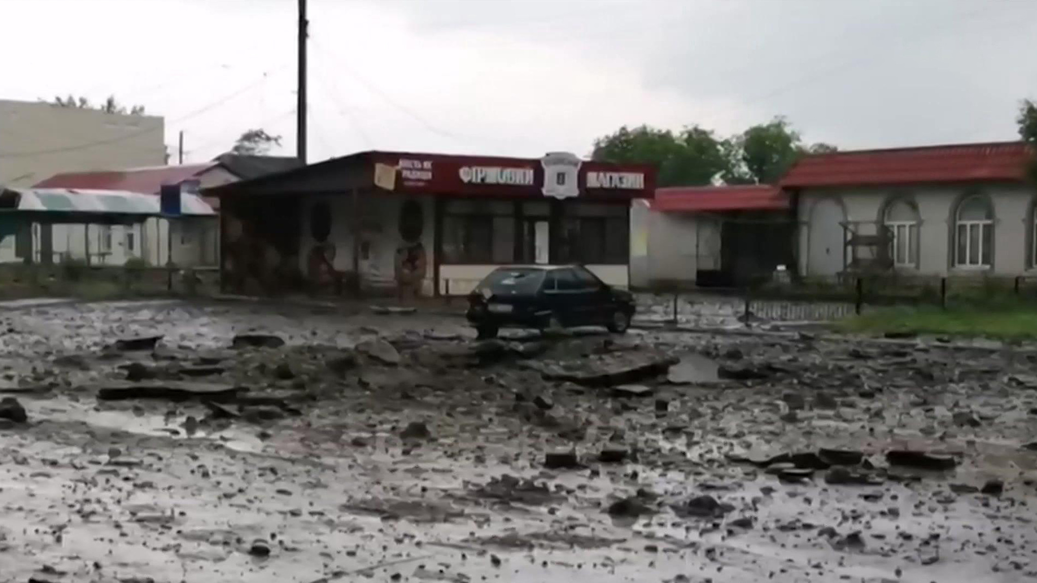 Под огонь ВСУ в Михайловке попали школа и газопровод