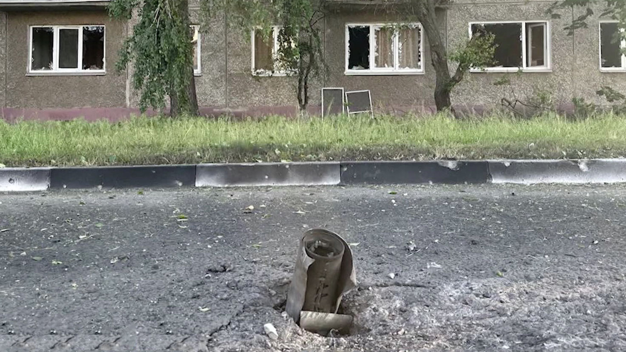 Песков назвал тревожной ситуацию с обстрелами в Белгородской области